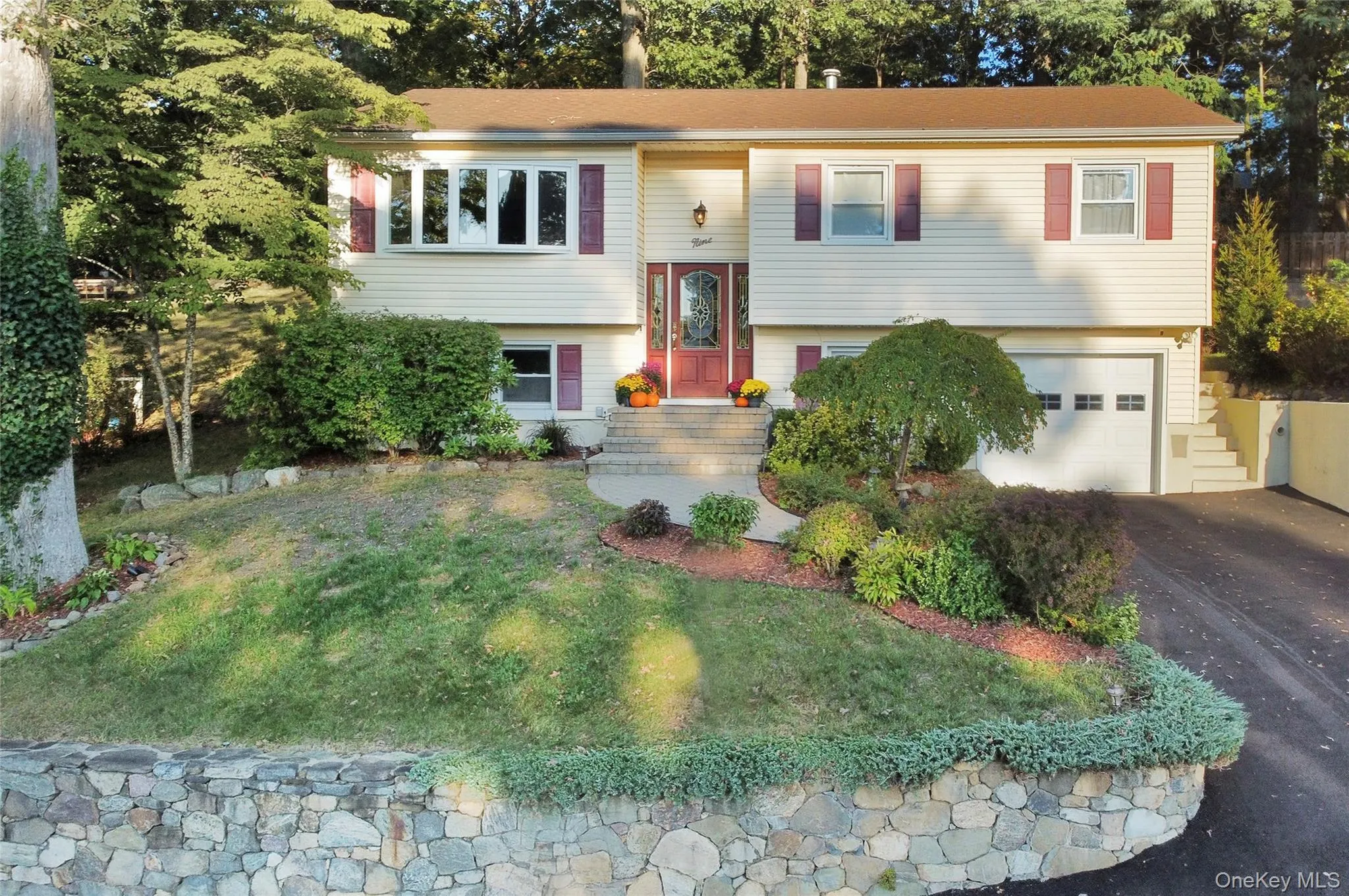 9 Prospect Place, Ramapo, NY, 5 Bedrooms Bedrooms, 10 Rooms Rooms,2 BathroomsBathrooms,Residential,For Rent,Prospect,0,1026040 9 Prospect Place, Ramapo, NY, 5 Bedrooms Bedrooms, 10 Rooms Rooms,2 BathroomsBathrooms,Residential,For Rent,Prospect,0,1026040