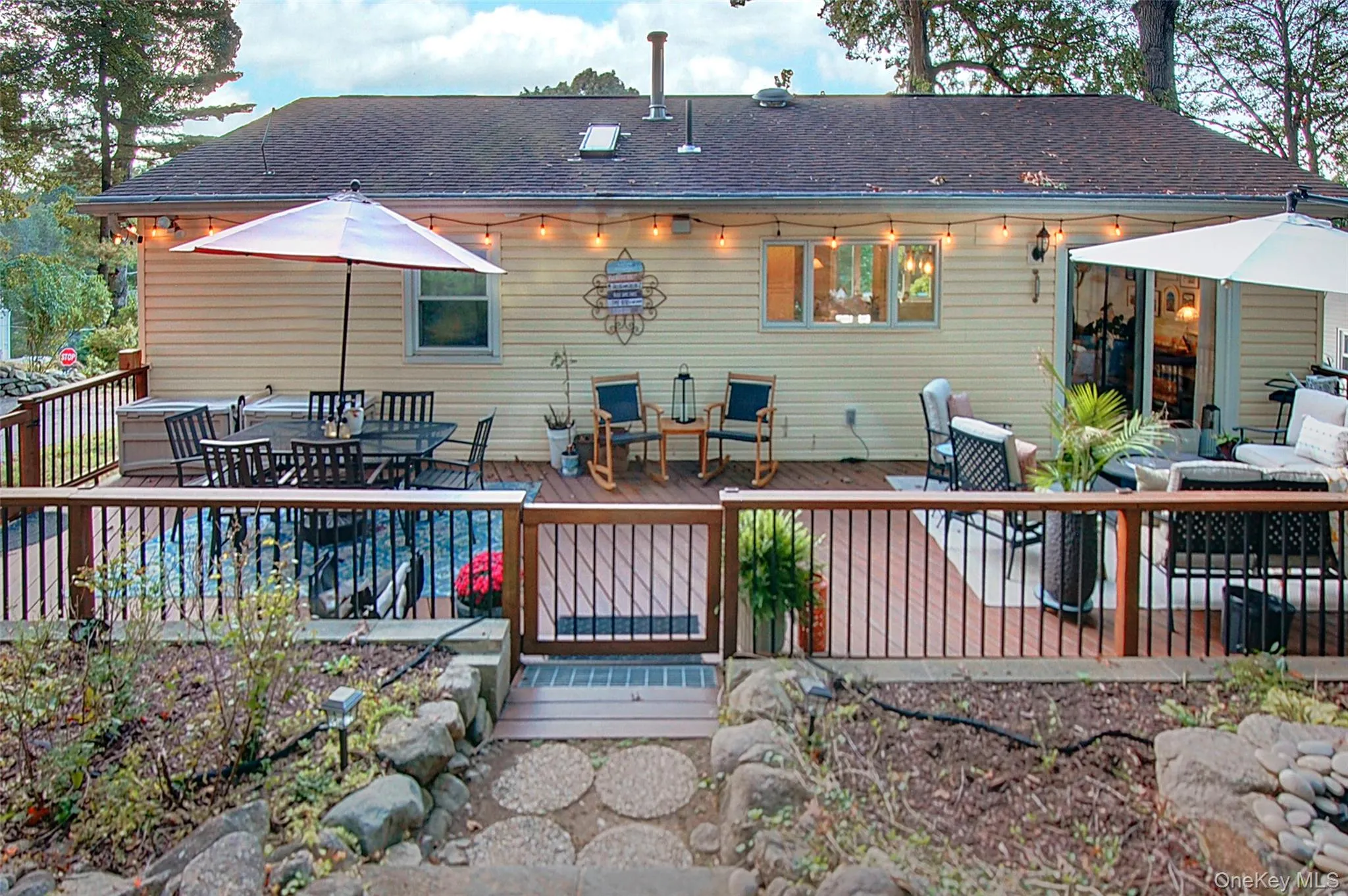 9 Prospect Place, Ramapo, NY, 5 Bedrooms Bedrooms, 10 Rooms Rooms,2 BathroomsBathrooms,Residential,For Rent,Prospect,0,1026040 9 Prospect Place, Ramapo, NY, 5 Bedrooms Bedrooms, 10 Rooms Rooms,2 BathroomsBathrooms,Residential,For Rent,Prospect,0,1026040