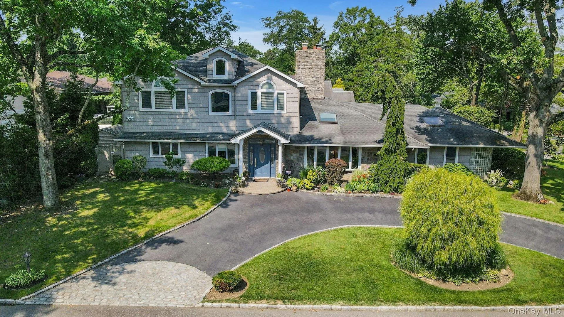 18 Regent Place, North Hempstead, NY, 5 Bedrooms Bedrooms, 11 Rooms Rooms,4 BathroomsBathrooms,Residential,For Rent,Regent,0,1026041 18 Regent Place, North Hempstead, NY, 5 Bedrooms Bedrooms, 11 Rooms Rooms,4 BathroomsBathrooms,Residential,For Rent,Regent,0,1026041