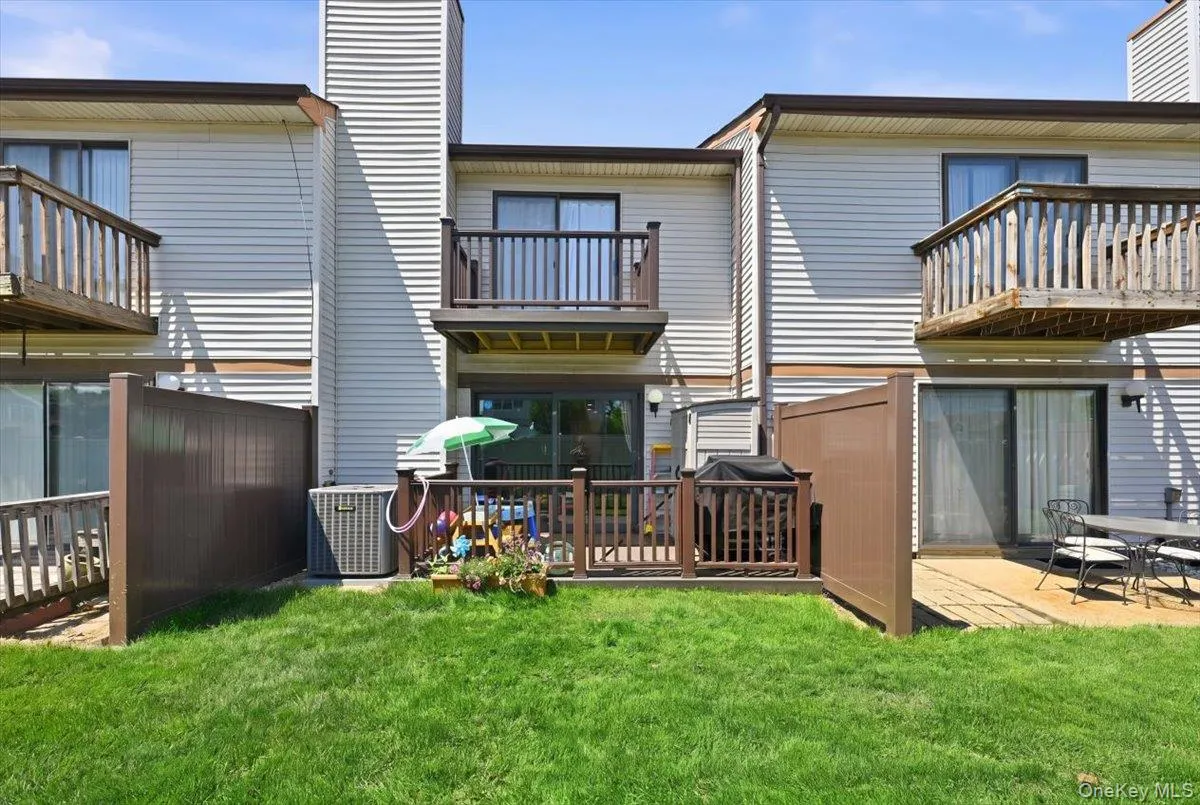 16 Balsam Court, Hempstead, NY, 2 Bedrooms Bedrooms, 5 Rooms Rooms,1 BathroomBathrooms,Residential,For Rent,Balsam,0,1026043 16 Balsam Court, Hempstead, NY, 2 Bedrooms Bedrooms, 5 Rooms Rooms,1 BathroomBathrooms,Residential,For Rent,Balsam,0,1026043