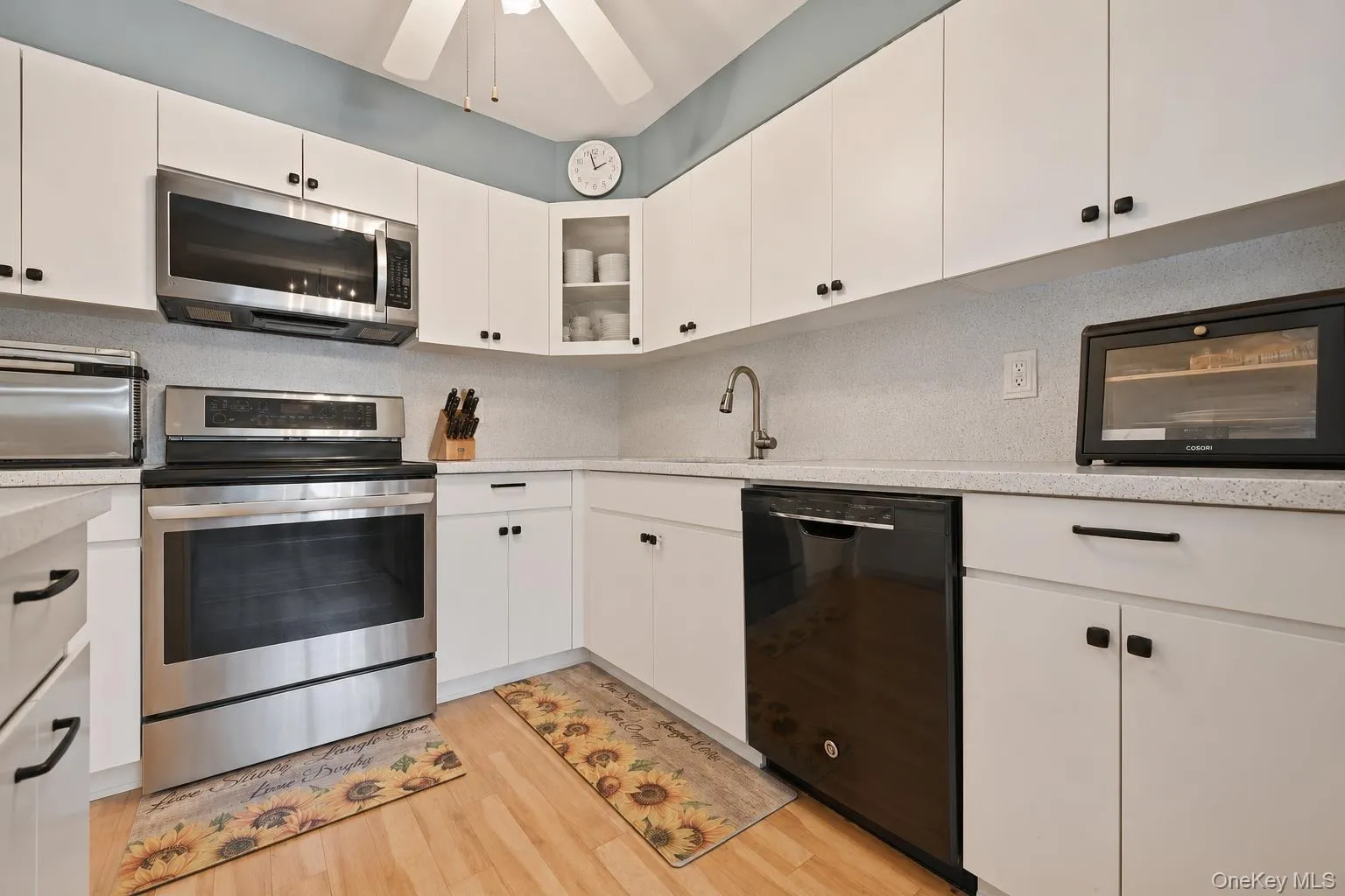 16 Balsam Court, Hempstead, NY, 2 Bedrooms Bedrooms, 5 Rooms Rooms,1 BathroomBathrooms,Residential,For Rent,Balsam,0,1026043 16 Balsam Court, Hempstead, NY, 2 Bedrooms Bedrooms, 5 Rooms Rooms,1 BathroomBathrooms,Residential,For Rent,Balsam,0,1026043