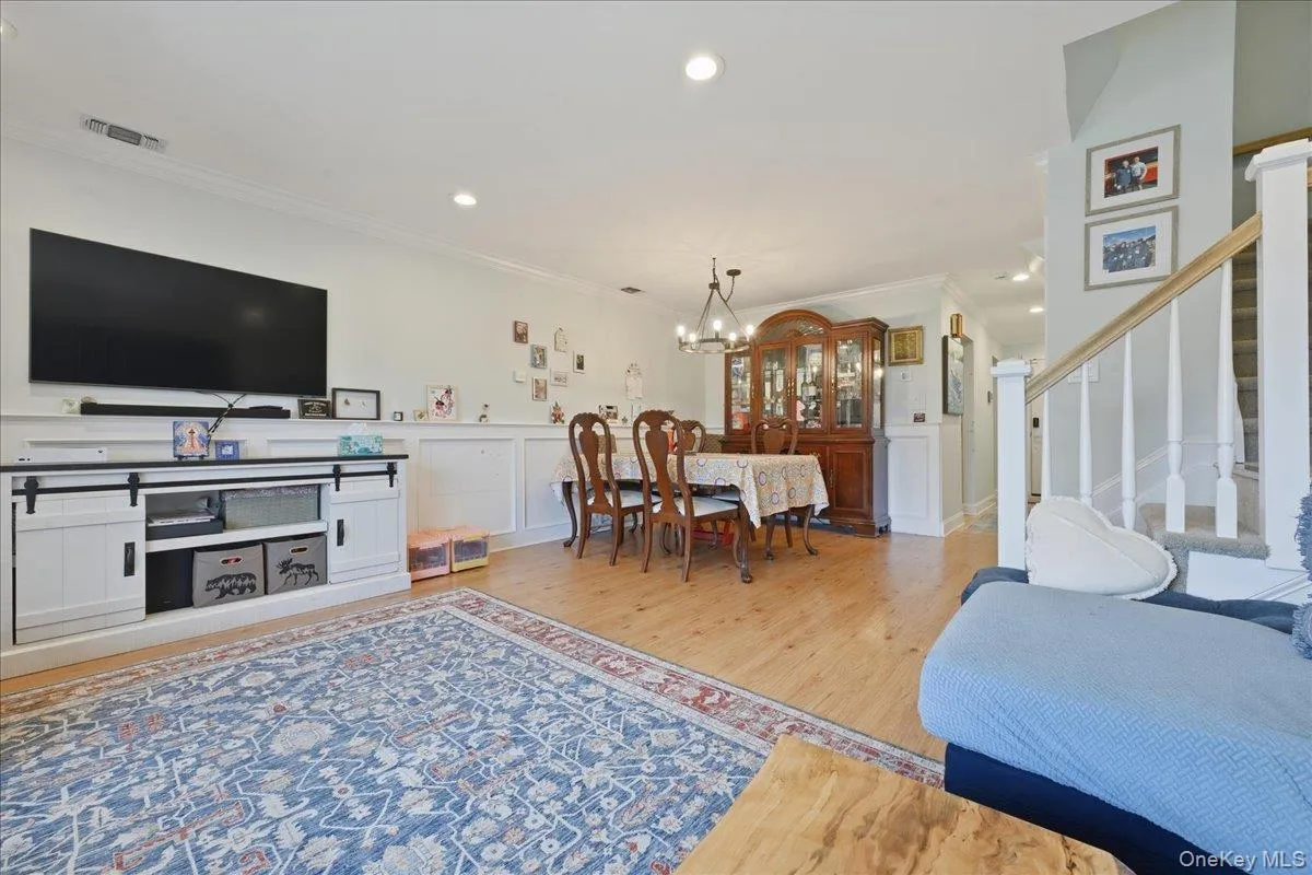 16 Balsam Court, Hempstead, NY, 2 Bedrooms Bedrooms, 5 Rooms Rooms,1 BathroomBathrooms,Residential,For Rent,Balsam,0,1026043 16 Balsam Court, Hempstead, NY, 2 Bedrooms Bedrooms, 5 Rooms Rooms,1 BathroomBathrooms,Residential,For Rent,Balsam,0,1026043