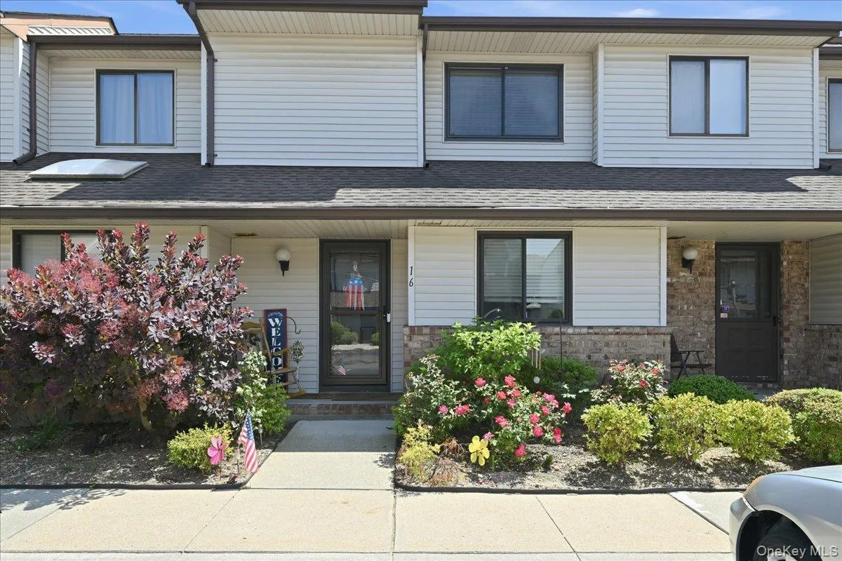 16 Balsam Court, Hempstead, NY, 2 Bedrooms Bedrooms, 5 Rooms Rooms,1 BathroomBathrooms,Residential,For Rent,Balsam,0,1026043 16 Balsam Court, Hempstead, NY, 2 Bedrooms Bedrooms, 5 Rooms Rooms,1 BathroomBathrooms,Residential,For Rent,Balsam,0,1026043