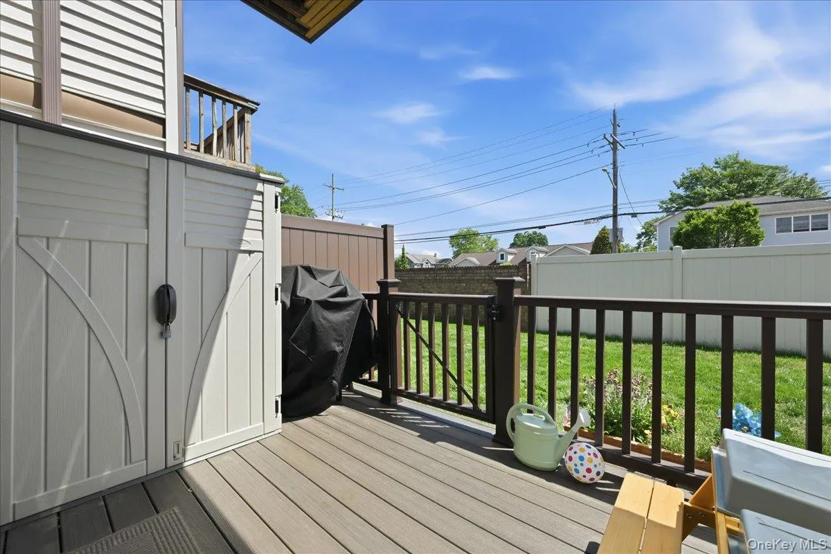 16 Balsam Court, Hempstead, NY, 2 Bedrooms Bedrooms, 5 Rooms Rooms,1 BathroomBathrooms,Residential,For Rent,Balsam,0,1026043 16 Balsam Court, Hempstead, NY, 2 Bedrooms Bedrooms, 5 Rooms Rooms,1 BathroomBathrooms,Residential,For Rent,Balsam,0,1026043