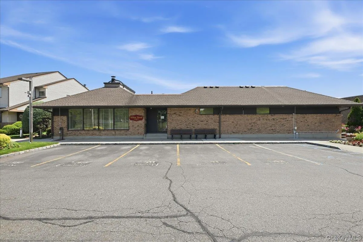 16 Balsam Court, Hempstead, NY, 2 Bedrooms Bedrooms, 5 Rooms Rooms,1 BathroomBathrooms,Residential,For Rent,Balsam,0,1026043 16 Balsam Court, Hempstead, NY, 2 Bedrooms Bedrooms, 5 Rooms Rooms,1 BathroomBathrooms,Residential,For Rent,Balsam,0,1026043