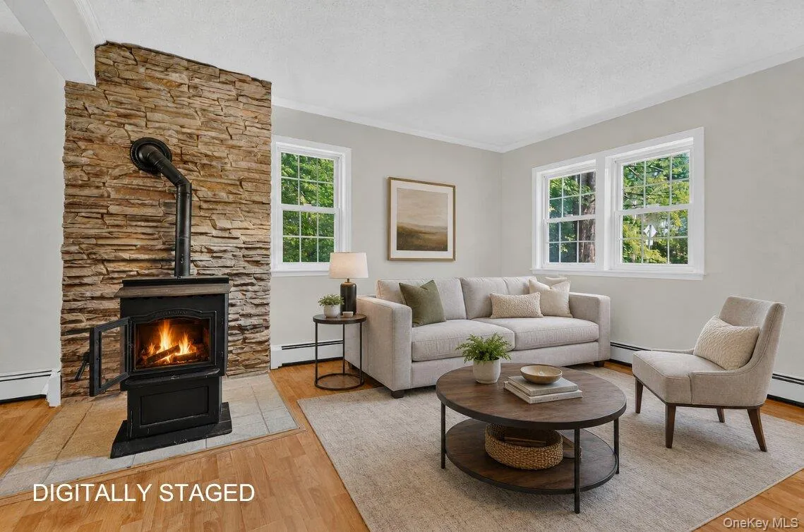 74 Cross Road, Hyde Park, NY, 4 Bedrooms Bedrooms, 8 Rooms Rooms,2 BathroomsBathrooms,Residential,For Rent,Cross,0,1026051 74 Cross Road, Hyde Park, NY, 4 Bedrooms Bedrooms, 8 Rooms Rooms,2 BathroomsBathrooms,Residential,For Rent,Cross,0,1026051