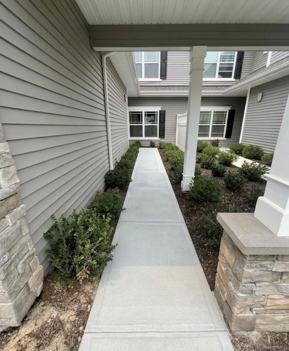 79 Willow Circle, Brookhaven, NY, 2 Bedrooms Bedrooms, 5 Rooms Rooms,2 BathroomsBathrooms,Residential,For Rent,Willow,0,1026052 79 Willow Circle, Brookhaven, NY, 2 Bedrooms Bedrooms, 5 Rooms Rooms,2 BathroomsBathrooms,Residential,For Rent,Willow,0,1026052