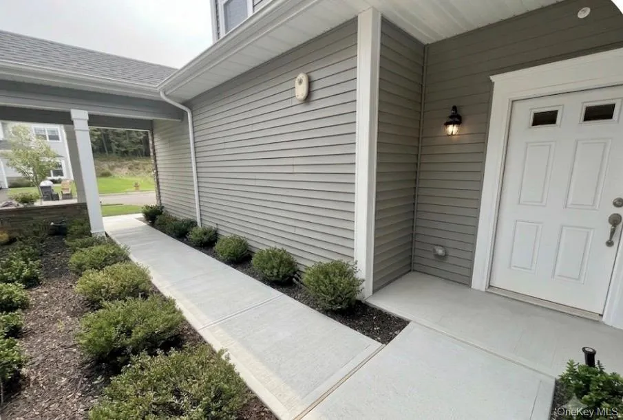 79 Willow Circle, Brookhaven, NY, 2 Bedrooms Bedrooms, 5 Rooms Rooms,2 BathroomsBathrooms,Residential,For Rent,Willow,0,1026052 79 Willow Circle, Brookhaven, NY, 2 Bedrooms Bedrooms, 5 Rooms Rooms,2 BathroomsBathrooms,Residential,For Rent,Willow,0,1026052