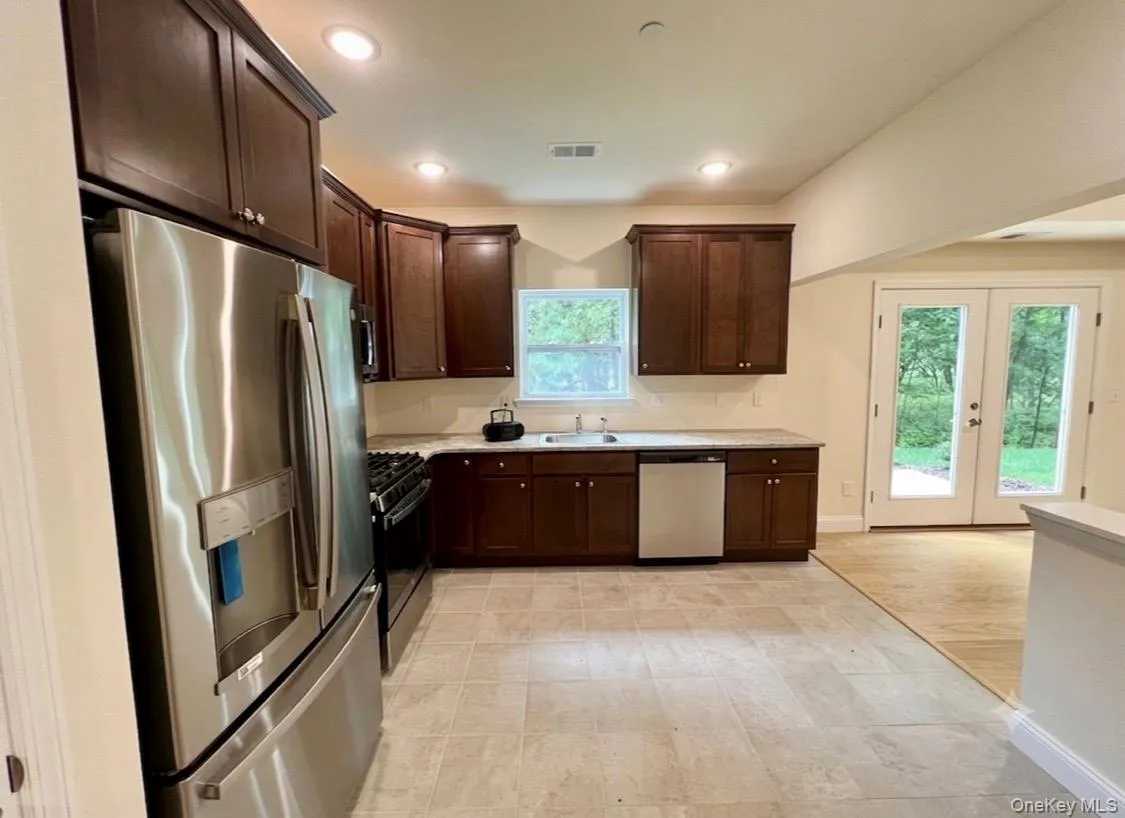 79 Willow Circle, Brookhaven, NY, 2 Bedrooms Bedrooms, 5 Rooms Rooms,2 BathroomsBathrooms,Residential,For Rent,Willow,0,1026052 79 Willow Circle, Brookhaven, NY, 2 Bedrooms Bedrooms, 5 Rooms Rooms,2 BathroomsBathrooms,Residential,For Rent,Willow,0,1026052