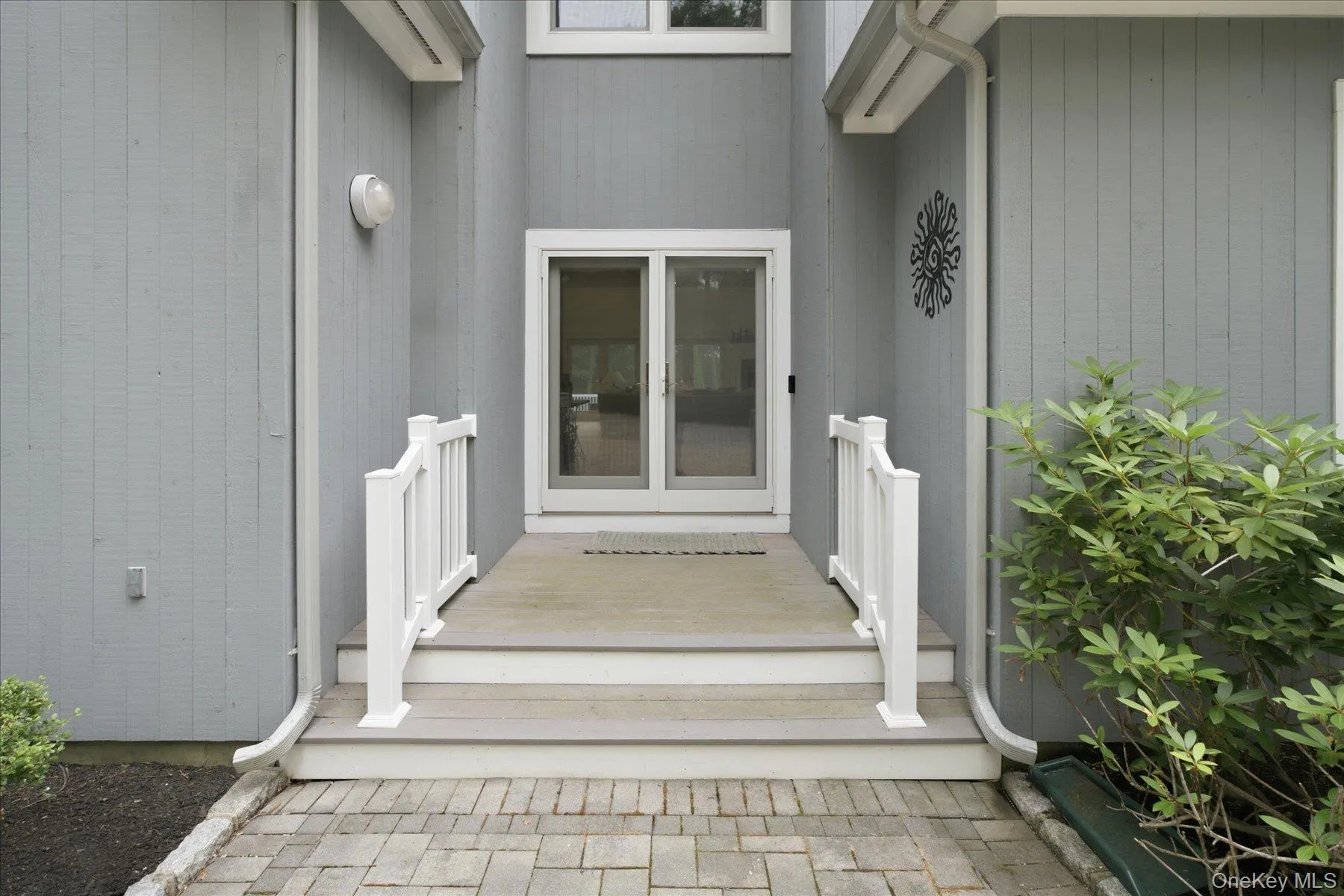 90 Lakeside Lane, Southampton, NY, 4 Bedrooms Bedrooms, 9 Rooms Rooms,3 BathroomsBathrooms,Residential,For Rent,Lakeside,0,1026057 90 Lakeside Lane, Southampton, NY, 4 Bedrooms Bedrooms, 9 Rooms Rooms,3 BathroomsBathrooms,Residential,For Rent,Lakeside,0,1026057