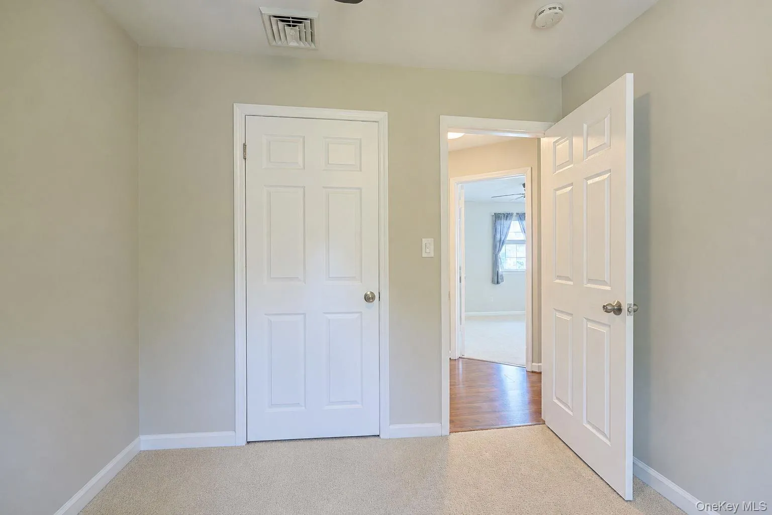 3 Sharon Drive, Middletown, NY, 3 Bedrooms Bedrooms, 8 Rooms Rooms,1 BathroomBathrooms,Residential,For Rent,Sharon,0,1026058 3 Sharon Drive, Middletown, NY, 3 Bedrooms Bedrooms, 8 Rooms Rooms,1 BathroomBathrooms,Residential,For Rent,Sharon,0,1026058