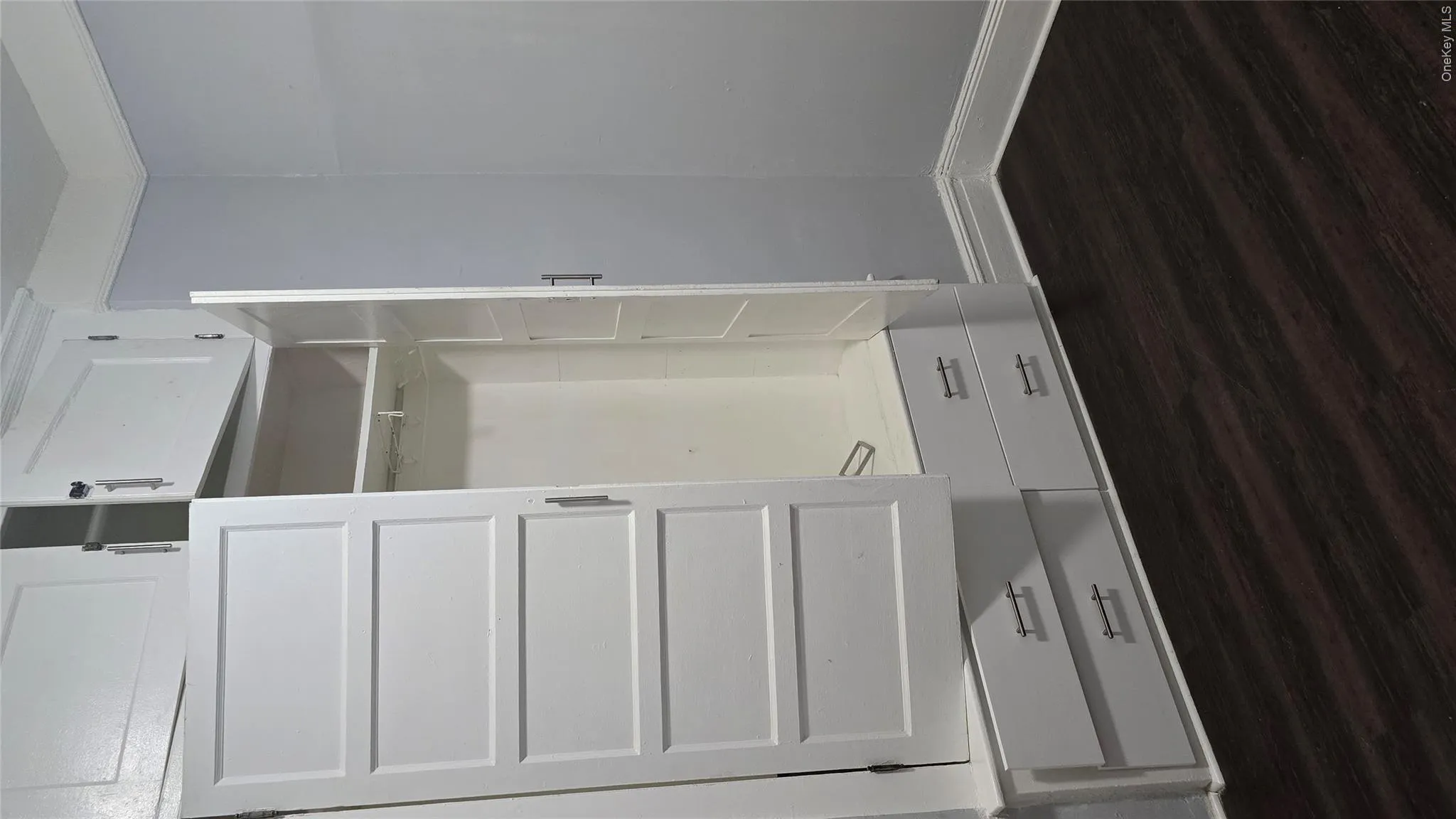 8841 161st Street, New York, NY, 3 Bedrooms Bedrooms, 6 Rooms Rooms,1 BathroomBathrooms,Residential Lease,For Rent,161st,0,1026061 8841 161st Street, New York, NY, 3 Bedrooms Bedrooms, 6 Rooms Rooms,1 BathroomBathrooms,Residential Lease,For Rent,161st,0,1026061