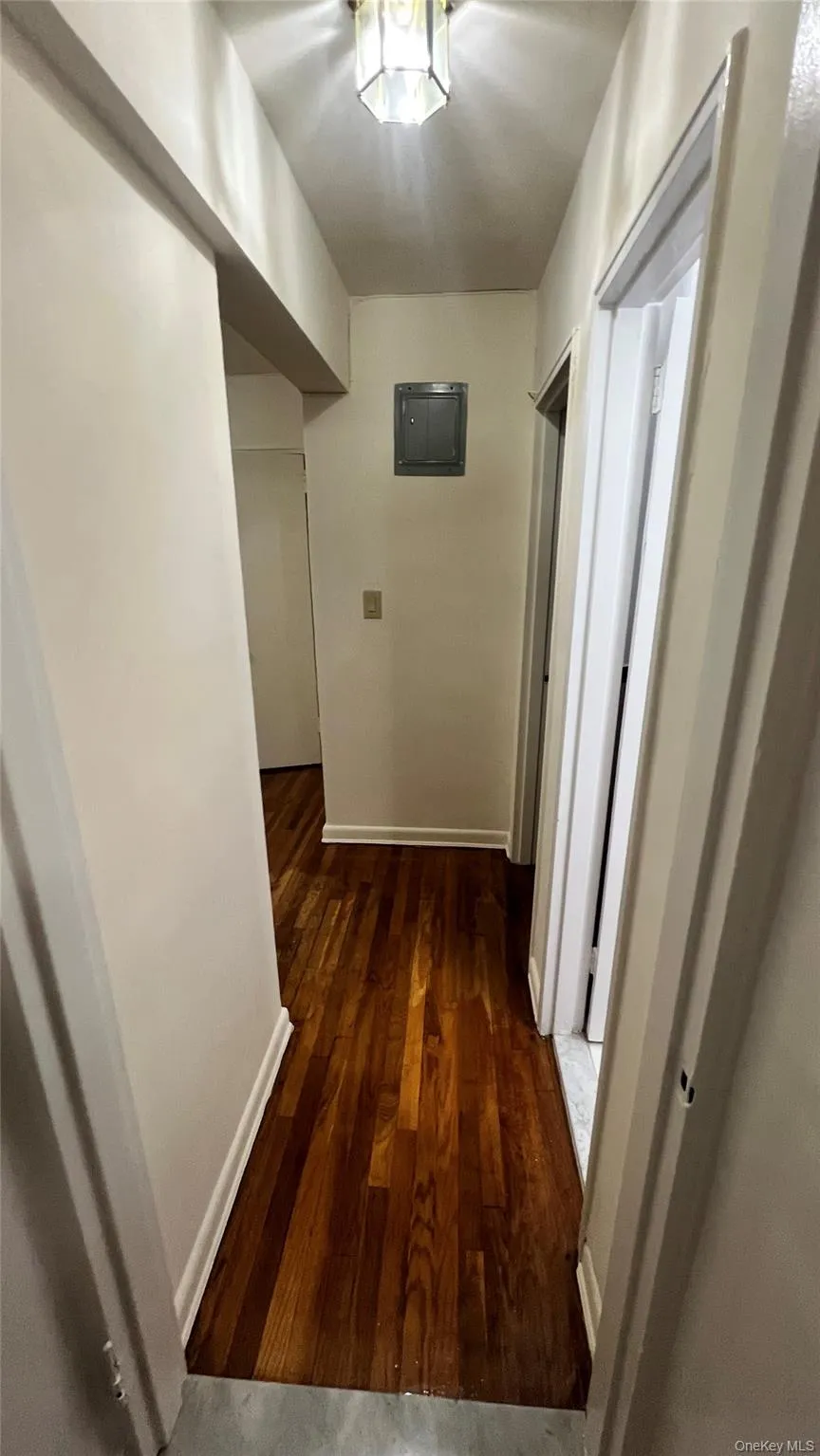 89-20 55th Avenue, New York, NY, 2 Bedrooms Bedrooms, 3 Rooms Rooms,1 BathroomBathrooms,Residential Lease,For Rent,55th,0,1026079 89-20 55th Avenue, New York, NY, 2 Bedrooms Bedrooms, 3 Rooms Rooms,1 BathroomBathrooms,Residential Lease,For Rent,55th,0,1026079