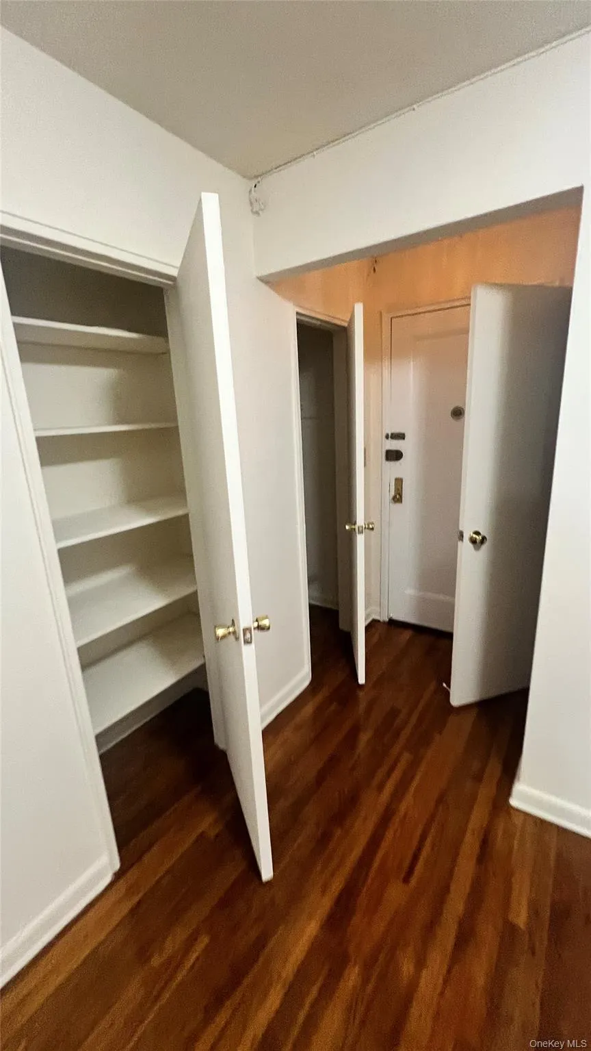 89-20 55th Avenue, New York, NY, 2 Bedrooms Bedrooms, 3 Rooms Rooms,1 BathroomBathrooms,Residential Lease,For Rent,55th,0,1026079 89-20 55th Avenue, New York, NY, 2 Bedrooms Bedrooms, 3 Rooms Rooms,1 BathroomBathrooms,Residential Lease,For Rent,55th,0,1026079