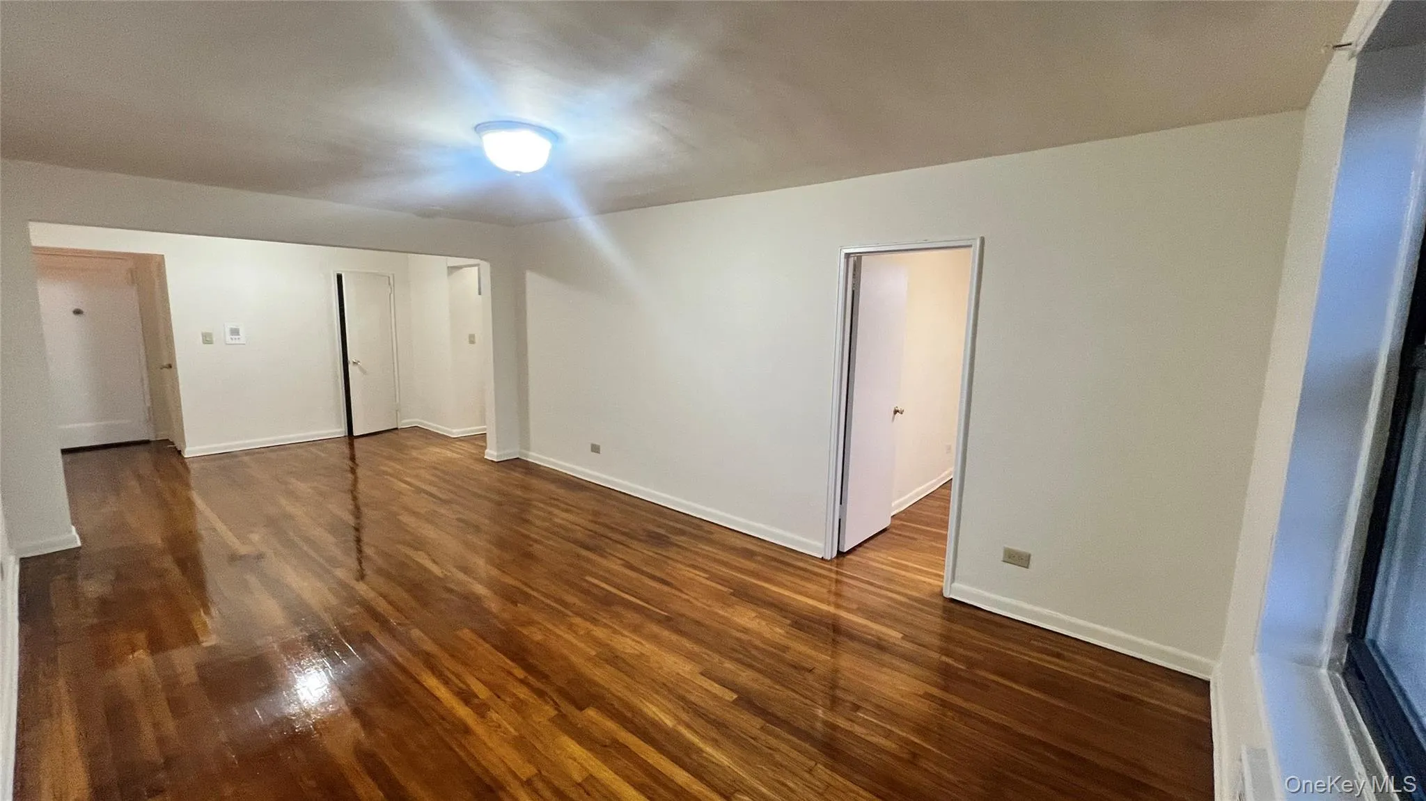 89-20 55th Avenue, New York, NY, 2 Bedrooms Bedrooms, 3 Rooms Rooms,1 BathroomBathrooms,Residential Lease,For Rent,55th,0,1026079 89-20 55th Avenue, New York, NY, 2 Bedrooms Bedrooms, 3 Rooms Rooms,1 BathroomBathrooms,Residential Lease,For Rent,55th,0,1026079