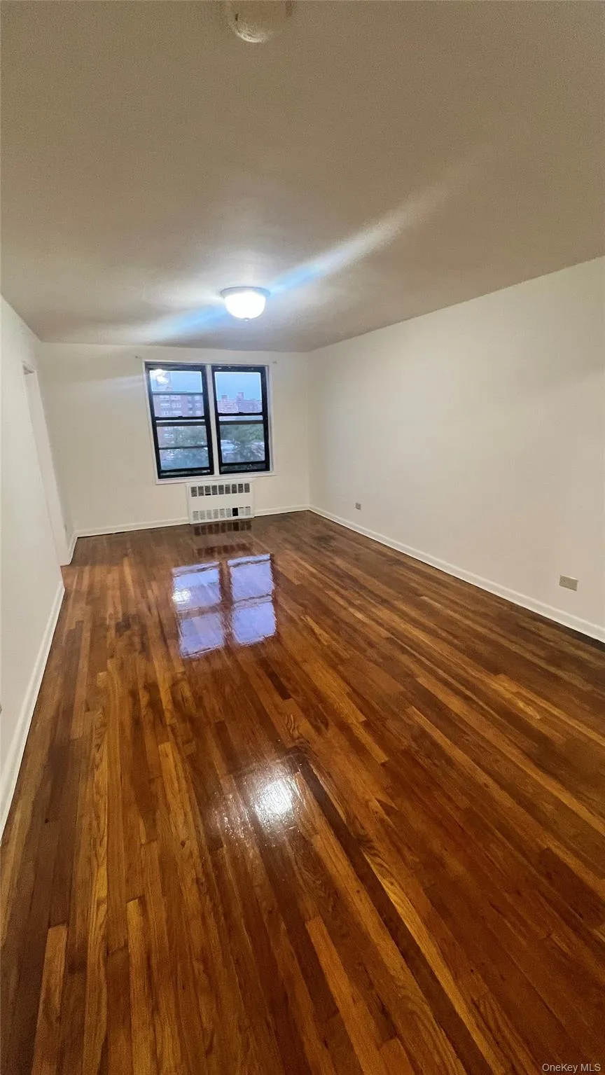 89-20 55th Avenue, New York, NY, 2 Bedrooms Bedrooms, 3 Rooms Rooms,1 BathroomBathrooms,Residential Lease,For Rent,55th,0,1026079 89-20 55th Avenue, New York, NY, 2 Bedrooms Bedrooms, 3 Rooms Rooms,1 BathroomBathrooms,Residential Lease,For Rent,55th,0,1026079