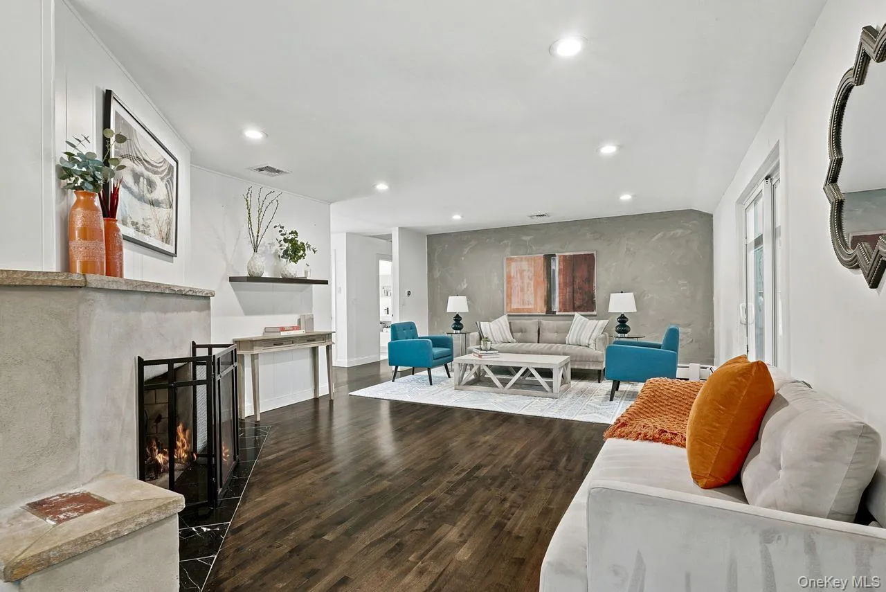 5 Deer Meadow Drive, Clarkstown, NY, 4 Bedrooms Bedrooms, 10 Rooms Rooms,2 BathroomsBathrooms,Residential,For Rent,Deer Meadow,0,1026080 5 Deer Meadow Drive, Clarkstown, NY, 4 Bedrooms Bedrooms, 10 Rooms Rooms,2 BathroomsBathrooms,Residential,For Rent,Deer Meadow,0,1026080