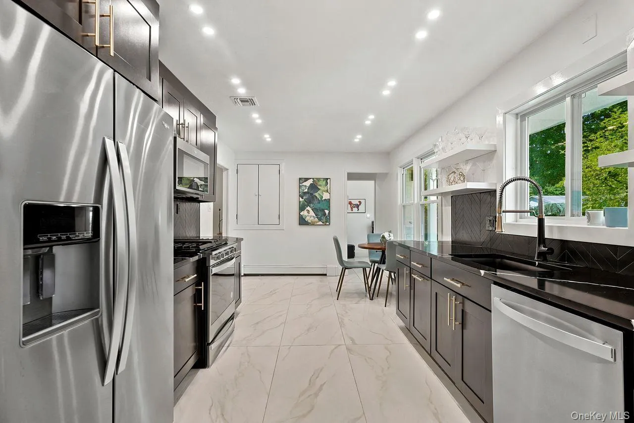 5 Deer Meadow Drive, Clarkstown, NY, 4 Bedrooms Bedrooms, 10 Rooms Rooms,2 BathroomsBathrooms,Residential,For Rent,Deer Meadow,0,1026080 5 Deer Meadow Drive, Clarkstown, NY, 4 Bedrooms Bedrooms, 10 Rooms Rooms,2 BathroomsBathrooms,Residential,For Rent,Deer Meadow,0,1026080