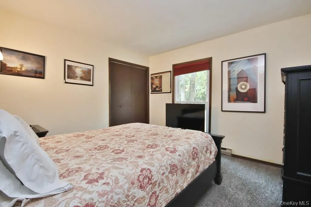 5 Drake Lane, Thompson, NY, 3 Bedrooms Bedrooms, 6 Rooms Rooms,2 BathroomsBathrooms,Residential,For Rent,Drake,0,1026090 5 Drake Lane, Thompson, NY, 3 Bedrooms Bedrooms, 6 Rooms Rooms,2 BathroomsBathrooms,Residential,For Rent,Drake,0,1026090