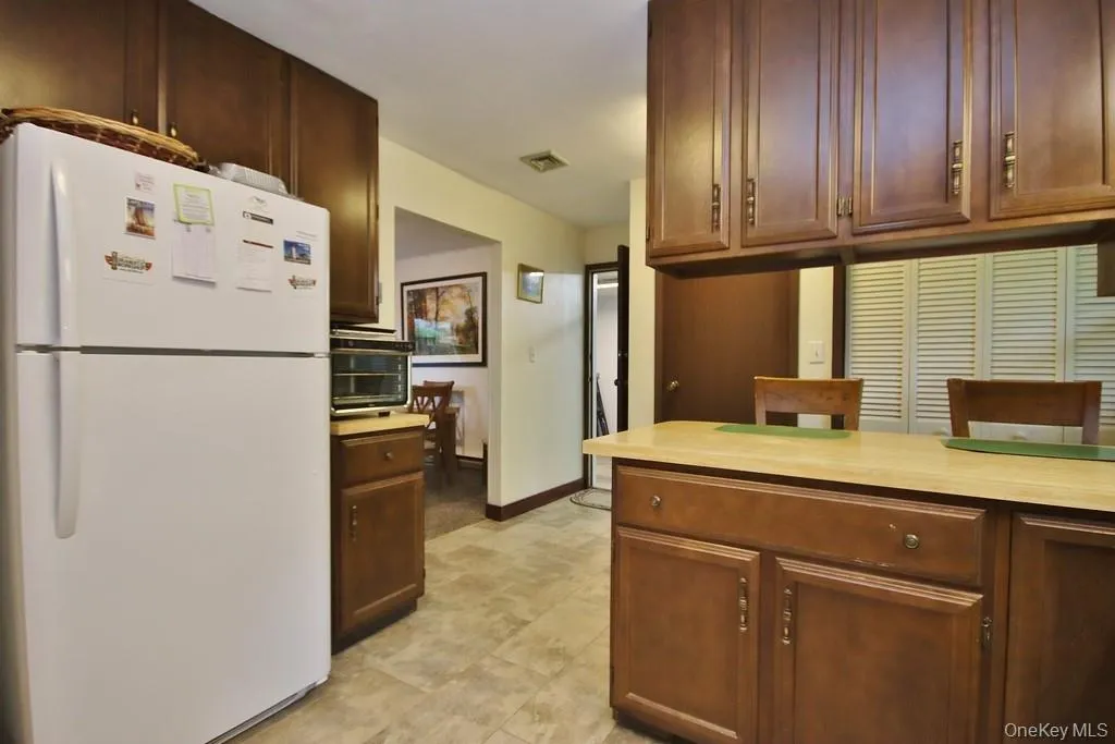 5 Drake Lane, Thompson, NY, 3 Bedrooms Bedrooms, 6 Rooms Rooms,2 BathroomsBathrooms,Residential,For Rent,Drake,0,1026090 5 Drake Lane, Thompson, NY, 3 Bedrooms Bedrooms, 6 Rooms Rooms,2 BathroomsBathrooms,Residential,For Rent,Drake,0,1026090