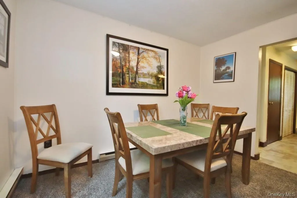 5 Drake Lane, Thompson, NY, 3 Bedrooms Bedrooms, 6 Rooms Rooms,2 BathroomsBathrooms,Residential,For Rent,Drake,0,1026090 5 Drake Lane, Thompson, NY, 3 Bedrooms Bedrooms, 6 Rooms Rooms,2 BathroomsBathrooms,Residential,For Rent,Drake,0,1026090