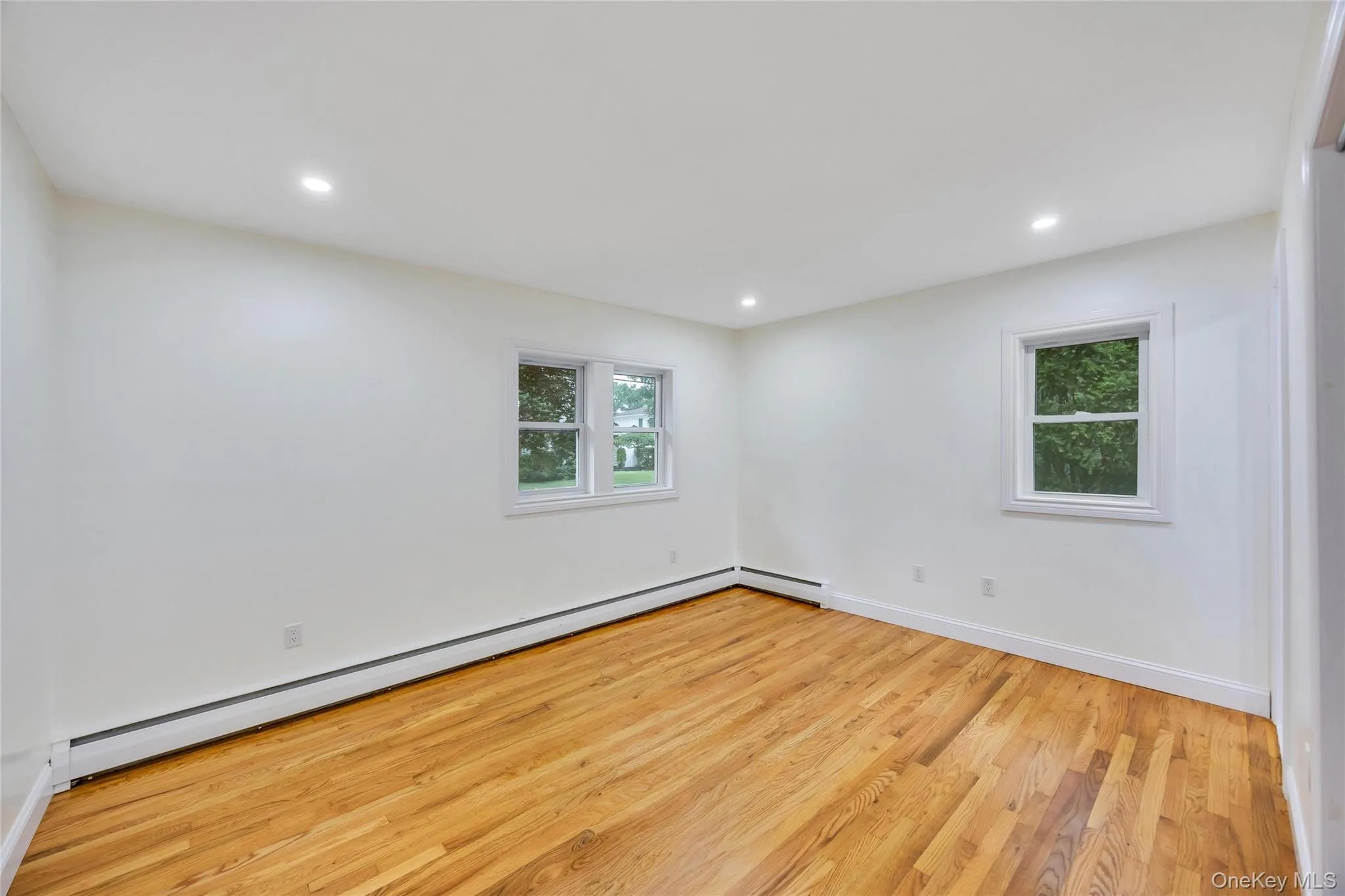 499 Silver Street, West Babylon, NY, 3 Bedrooms Bedrooms, 9 Rooms Rooms,3 BathroomsBathrooms,Residential,For Rent,Silver,0,1026091 499 Silver Street, West Babylon, NY, 3 Bedrooms Bedrooms, 9 Rooms Rooms,3 BathroomsBathrooms,Residential,For Rent,Silver,0,1026091