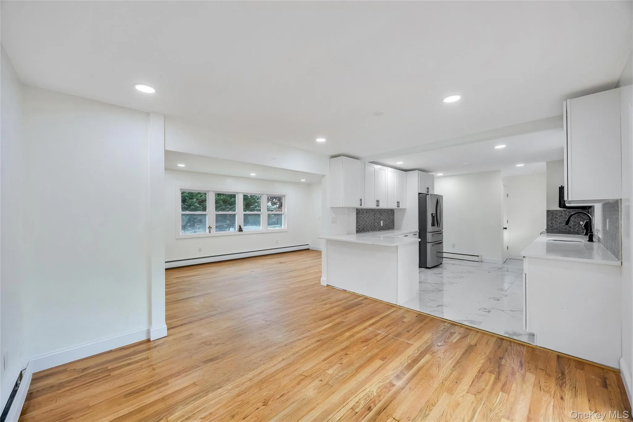 499 Silver Street, West Babylon, NY, 3 Bedrooms Bedrooms, 9 Rooms Rooms,3 BathroomsBathrooms,Residential,For Rent,Silver,0,1026091 499 Silver Street, West Babylon, NY, 3 Bedrooms Bedrooms, 9 Rooms Rooms,3 BathroomsBathrooms,Residential,For Rent,Silver,0,1026091