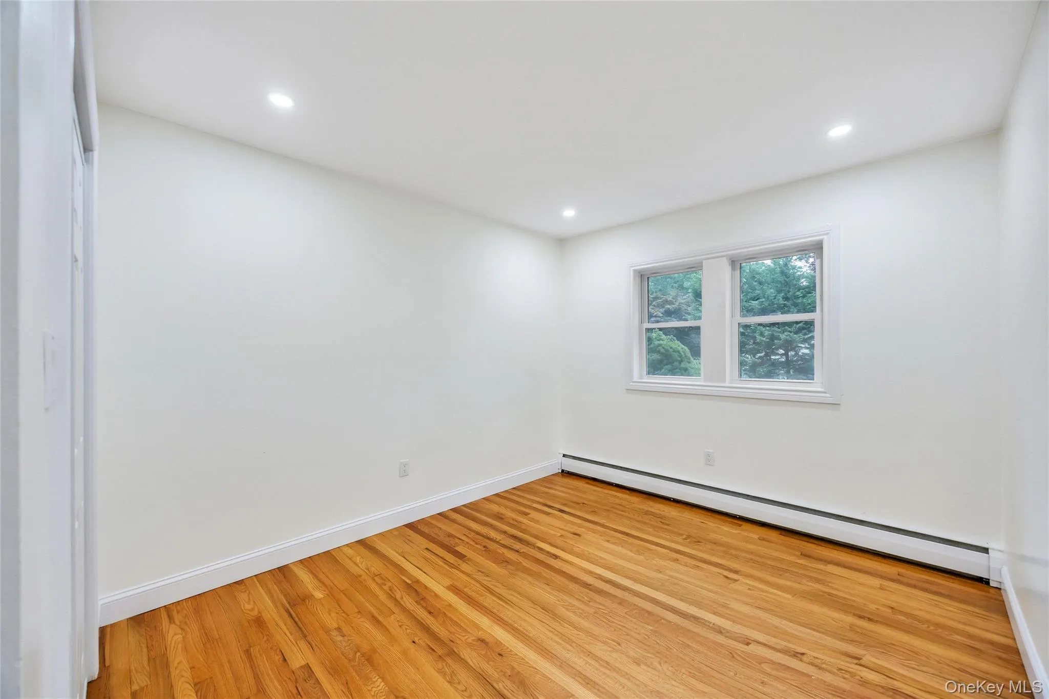 499 Silver Street, West Babylon, NY, 3 Bedrooms Bedrooms, 9 Rooms Rooms,3 BathroomsBathrooms,Residential,For Rent,Silver,0,1026091 499 Silver Street, West Babylon, NY, 3 Bedrooms Bedrooms, 9 Rooms Rooms,3 BathroomsBathrooms,Residential,For Rent,Silver,0,1026091