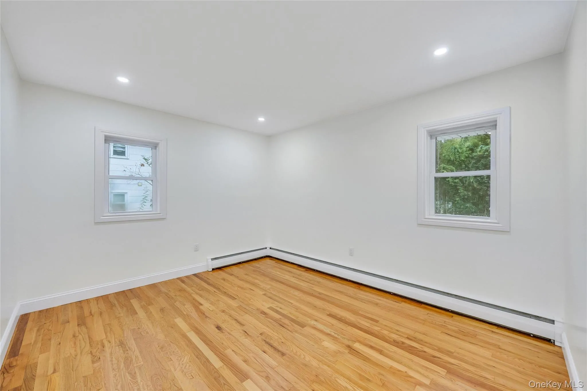 499 Silver Street, West Babylon, NY, 3 Bedrooms Bedrooms, 9 Rooms Rooms,3 BathroomsBathrooms,Residential,For Rent,Silver,0,1026091 499 Silver Street, West Babylon, NY, 3 Bedrooms Bedrooms, 9 Rooms Rooms,3 BathroomsBathrooms,Residential,For Rent,Silver,0,1026091