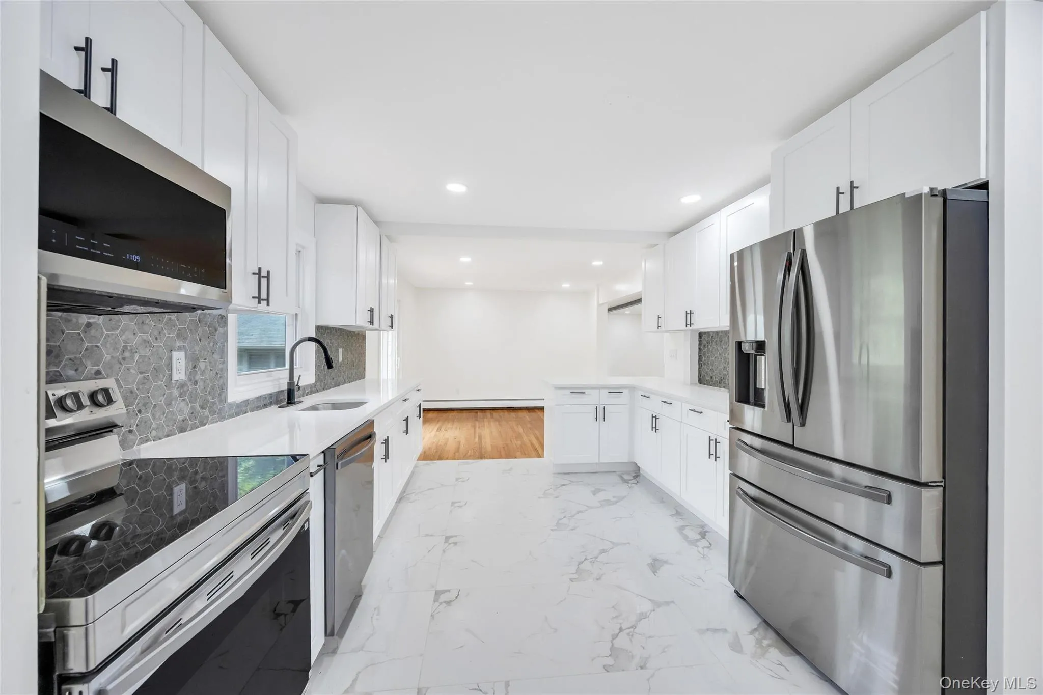 499 Silver Street, West Babylon, NY, 3 Bedrooms Bedrooms, 9 Rooms Rooms,3 BathroomsBathrooms,Residential,For Rent,Silver,0,1026091 499 Silver Street, West Babylon, NY, 3 Bedrooms Bedrooms, 9 Rooms Rooms,3 BathroomsBathrooms,Residential,For Rent,Silver,0,1026091