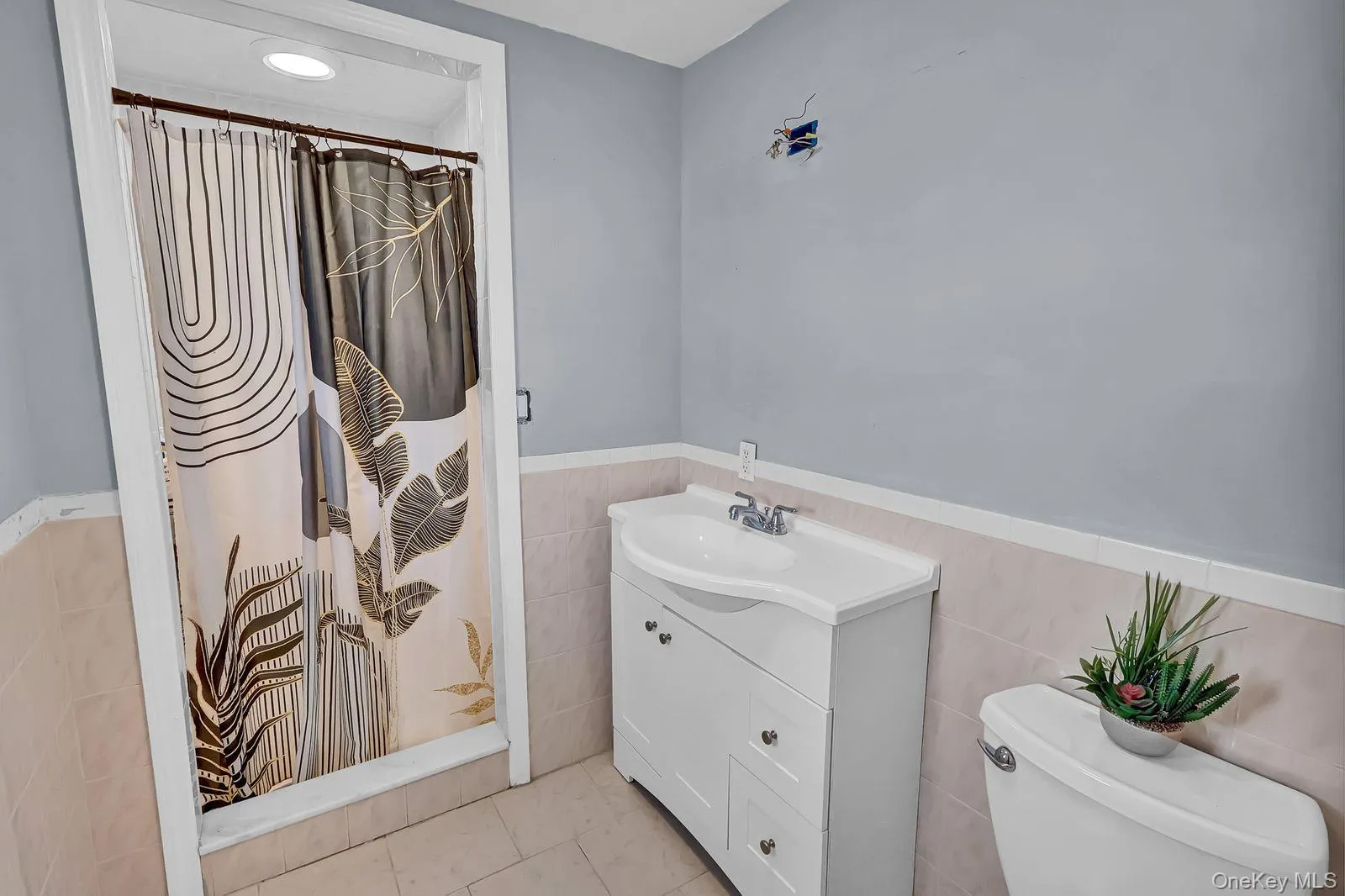 75 2nd Avenue, Hempstead, NY, 4 Bedrooms Bedrooms, 8 Rooms Rooms,3 BathroomsBathrooms,Residential,For Rent,2nd,0,1026093 75 2nd Avenue, Hempstead, NY, 4 Bedrooms Bedrooms, 8 Rooms Rooms,3 BathroomsBathrooms,Residential,For Rent,2nd,0,1026093