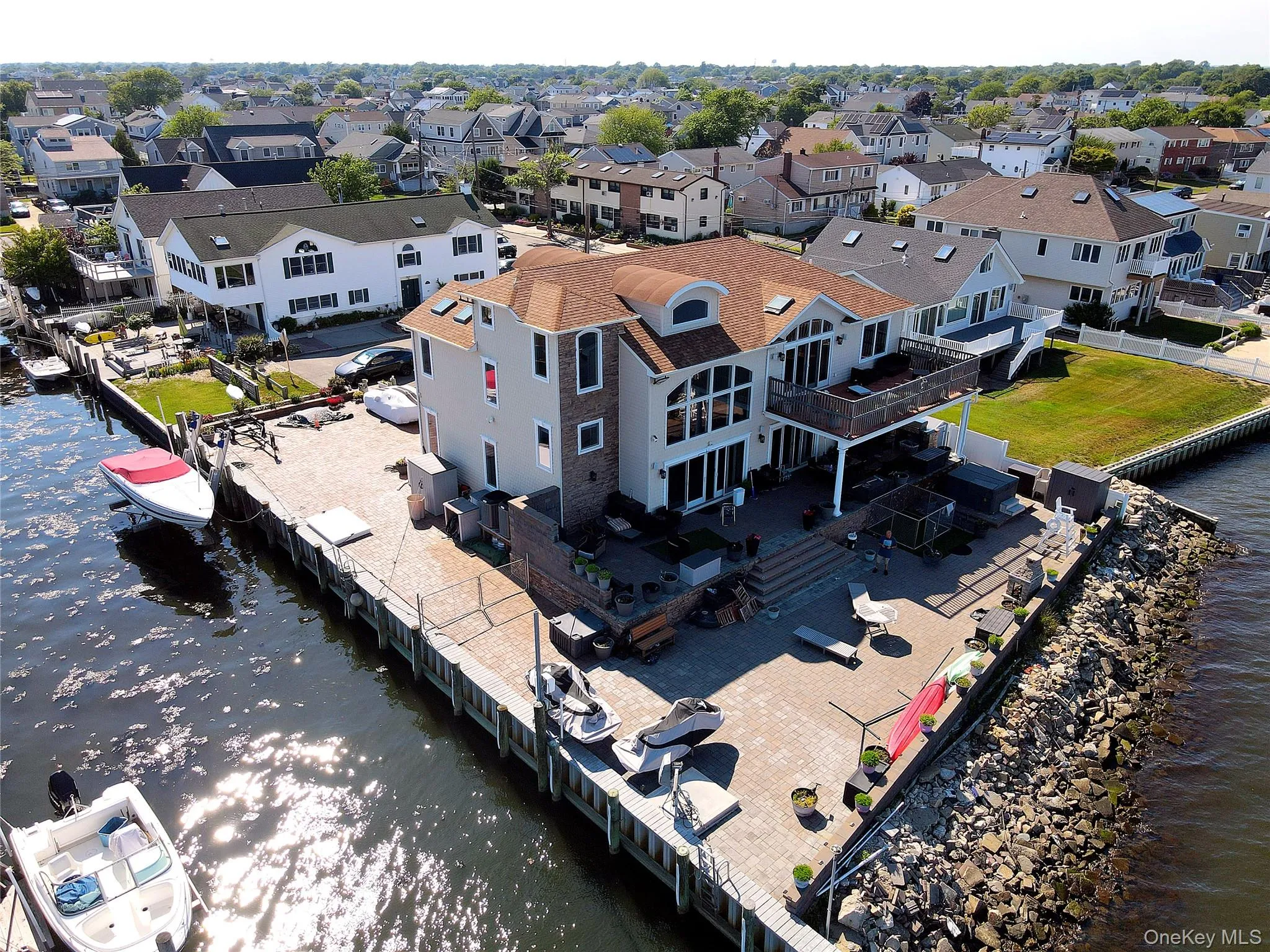 75 Yacht Club Road, Babylon, NY, 4 Bedrooms Bedrooms, 7 Rooms Rooms,4 BathroomsBathrooms,Residential,For Rent,Yacht Club,0,1026094 75 Yacht Club Road, Babylon, NY, 4 Bedrooms Bedrooms, 7 Rooms Rooms,4 BathroomsBathrooms,Residential,For Rent,Yacht Club,0,1026094