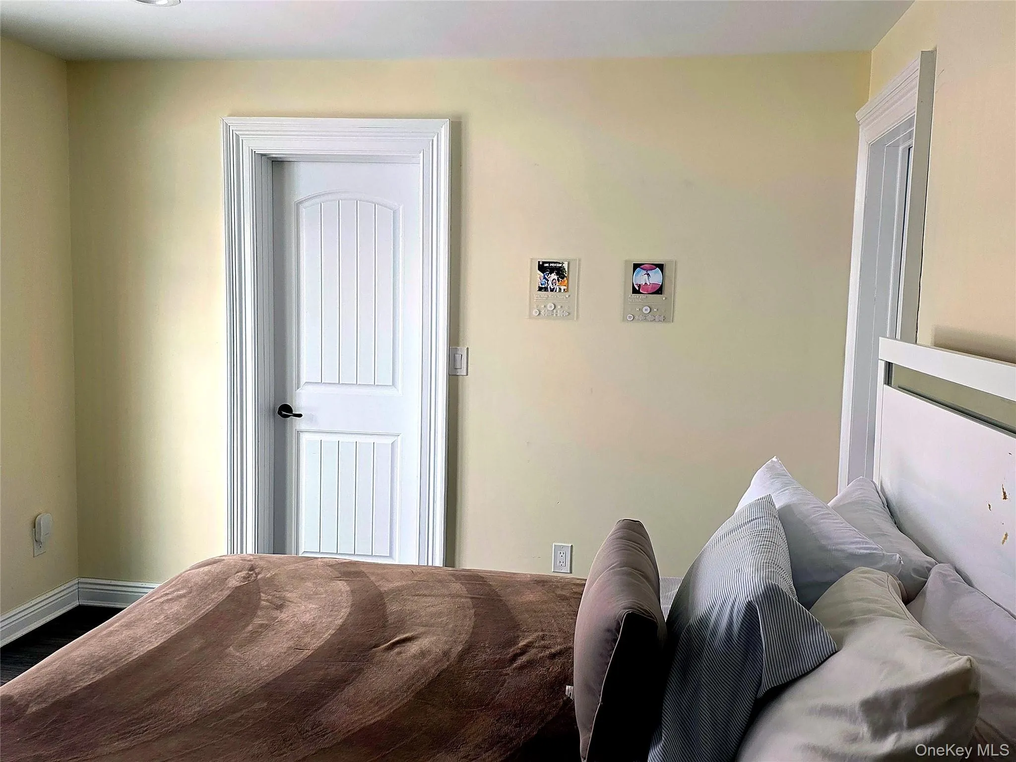 75 Yacht Club Road, Babylon, NY, 4 Bedrooms Bedrooms, 7 Rooms Rooms,4 BathroomsBathrooms,Residential,For Rent,Yacht Club,0,1026094 75 Yacht Club Road, Babylon, NY, 4 Bedrooms Bedrooms, 7 Rooms Rooms,4 BathroomsBathrooms,Residential,For Rent,Yacht Club,0,1026094