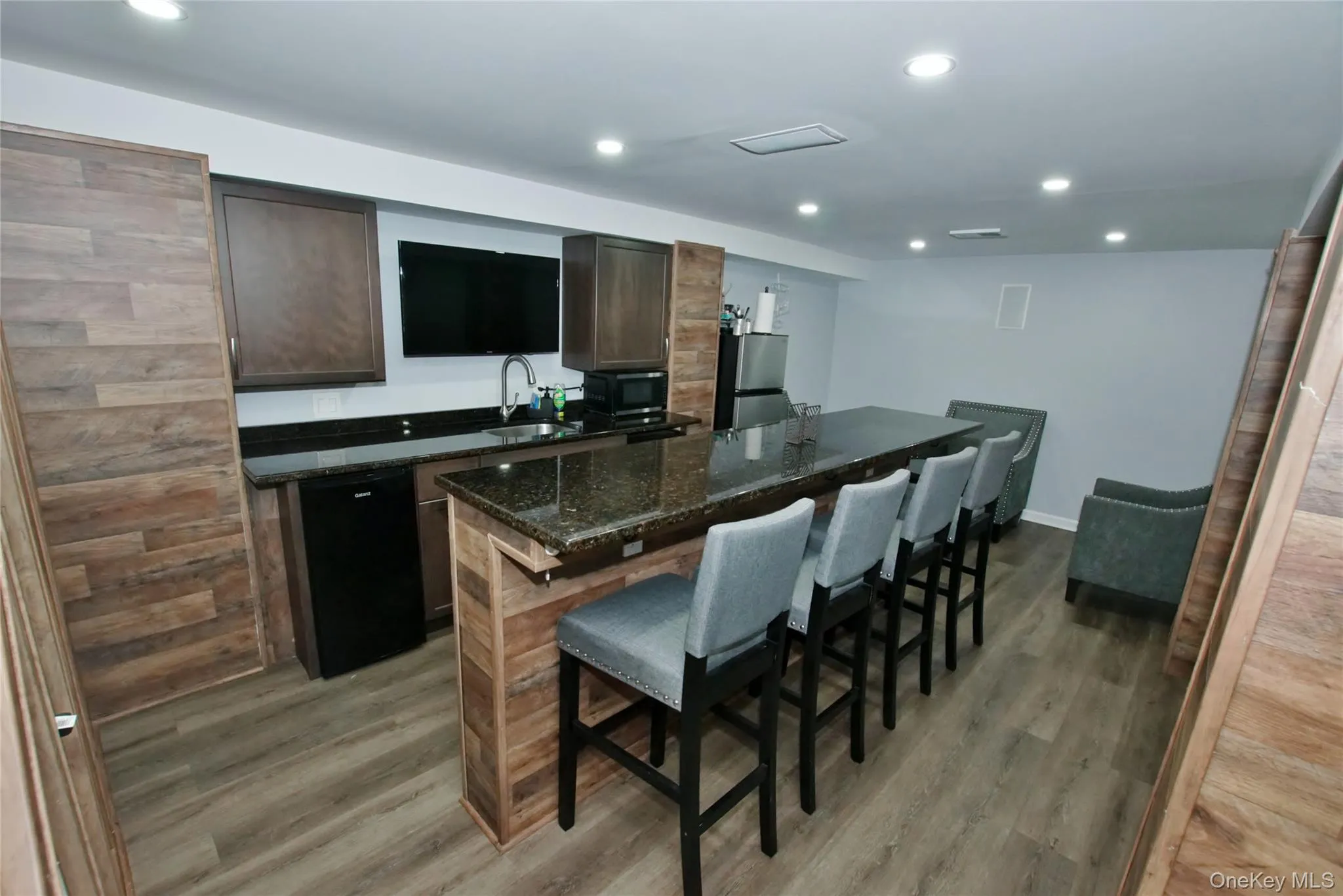 278 Long Beach Avenue, Hempstead, NY, 6 Bedrooms Bedrooms, 10 Rooms Rooms,5 BathroomsBathrooms,Residential,For Rent,Long Beach,0,1026100 278 Long Beach Avenue, Hempstead, NY, 6 Bedrooms Bedrooms, 10 Rooms Rooms,5 BathroomsBathrooms,Residential,For Rent,Long Beach,0,1026100