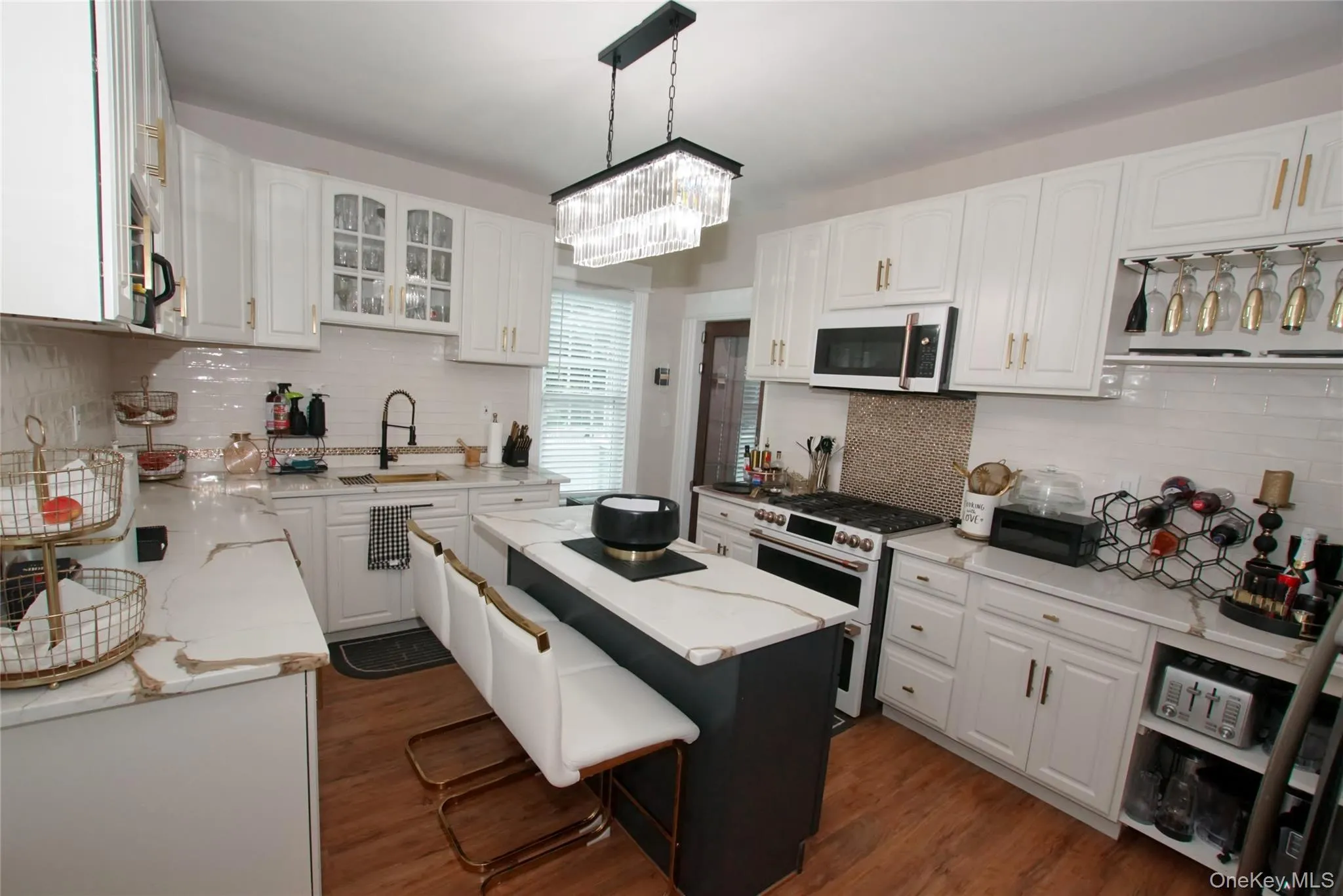 278 Long Beach Avenue, Hempstead, NY, 6 Bedrooms Bedrooms, 10 Rooms Rooms,5 BathroomsBathrooms,Residential,For Rent,Long Beach,0,1026100 278 Long Beach Avenue, Hempstead, NY, 6 Bedrooms Bedrooms, 10 Rooms Rooms,5 BathroomsBathrooms,Residential,For Rent,Long Beach,0,1026100