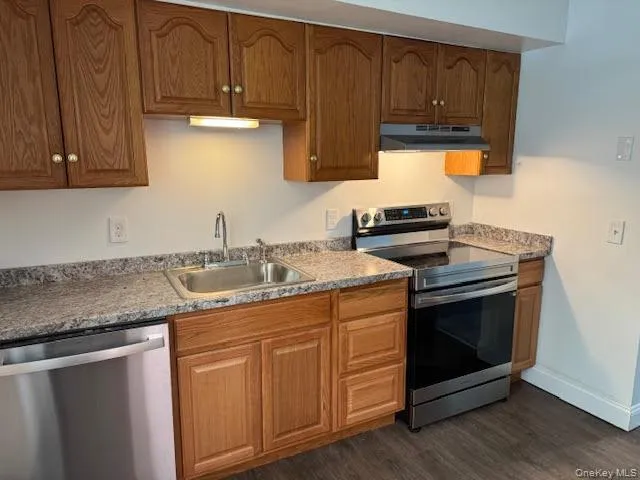 23 Brewster Road, Cornwall, NY, 3 Bedrooms Bedrooms, 5 Rooms Rooms,1 BathroomBathrooms,Residential Lease,For Rent,Brewster,0,1026105 23 Brewster Road, Cornwall, NY, 3 Bedrooms Bedrooms, 5 Rooms Rooms,1 BathroomBathrooms,Residential Lease,For Rent,Brewster,0,1026105