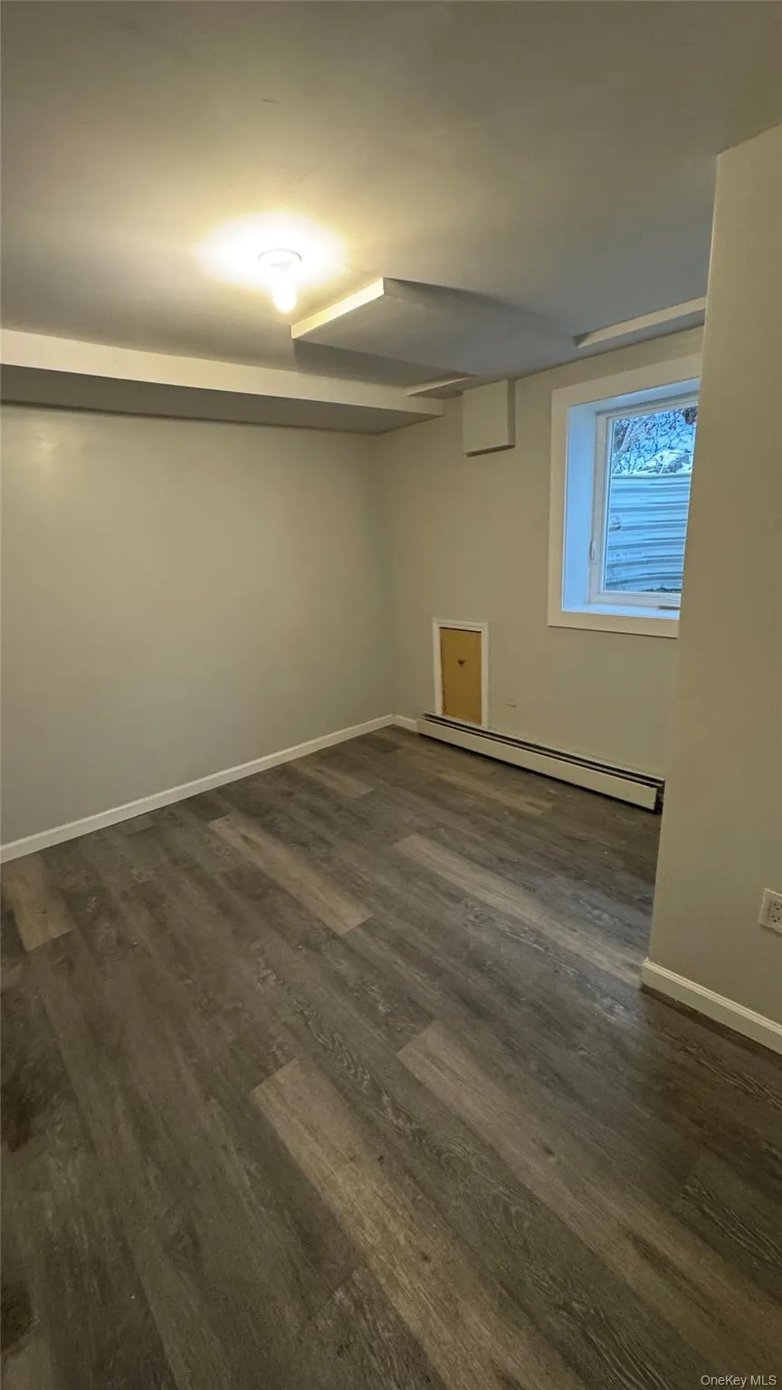 19 Chestnut Street, Stony Point, NY, 7 Bedrooms Bedrooms, 11 Rooms Rooms,2 BathroomsBathrooms,Residential Lease,For Rent,Chestnut,0,1026114 19 Chestnut Street, Stony Point, NY, 7 Bedrooms Bedrooms, 11 Rooms Rooms,2 BathroomsBathrooms,Residential Lease,For Rent,Chestnut,0,1026114