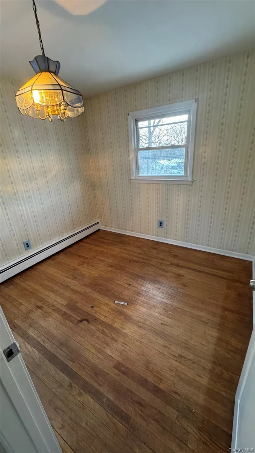 19 Chestnut Street, Stony Point, NY, 7 Bedrooms Bedrooms, 11 Rooms Rooms,2 BathroomsBathrooms,Residential Lease,For Rent,Chestnut,0,1026114 19 Chestnut Street, Stony Point, NY, 7 Bedrooms Bedrooms, 11 Rooms Rooms,2 BathroomsBathrooms,Residential Lease,For Rent,Chestnut,0,1026114
