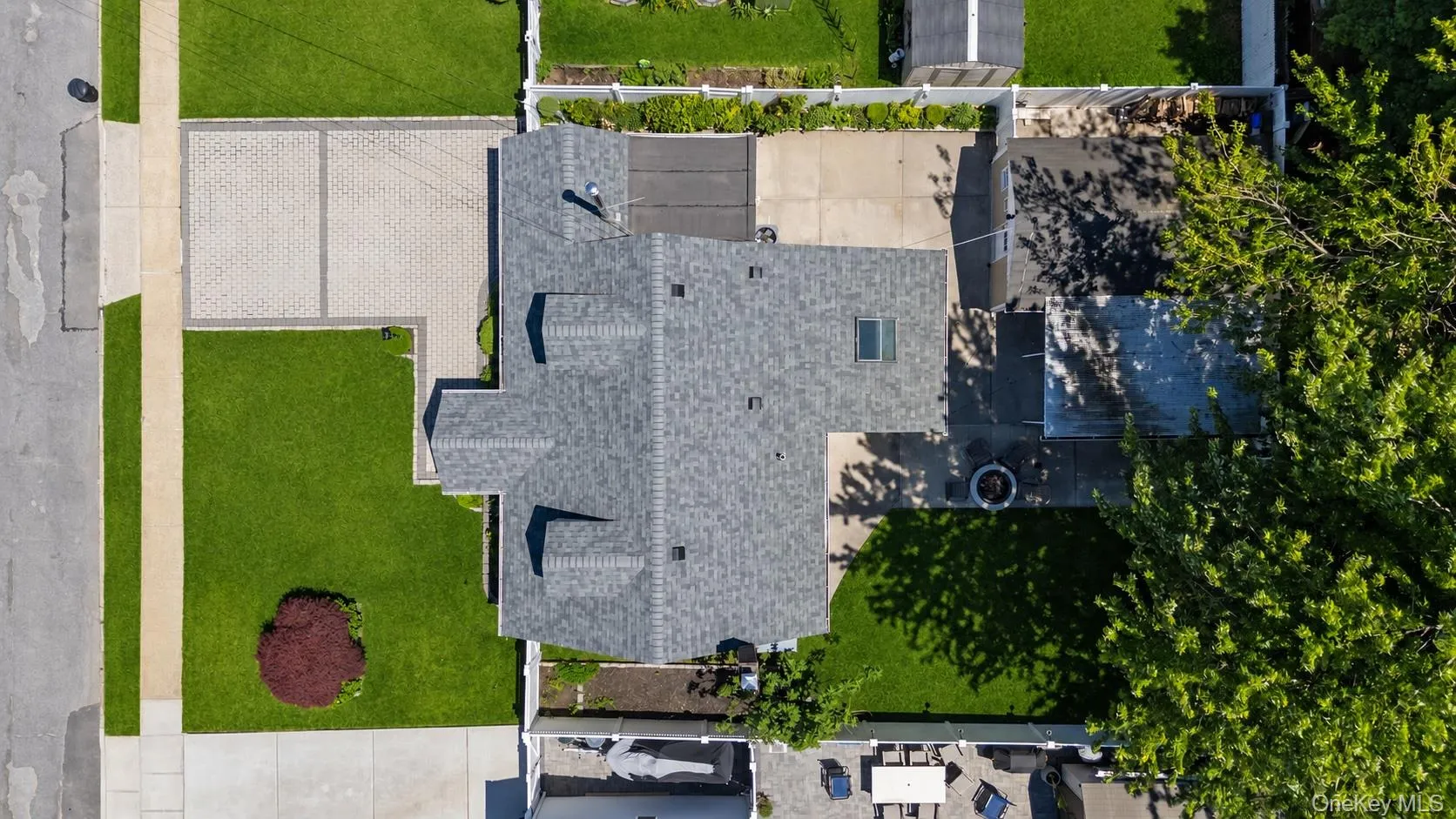 1882 Byrd Drive, Hempstead, NY, 4 Bedrooms Bedrooms, 7 Rooms Rooms,2 BathroomsBathrooms,Residential,For Rent,Byrd,0,1026116 1882 Byrd Drive, Hempstead, NY, 4 Bedrooms Bedrooms, 7 Rooms Rooms,2 BathroomsBathrooms,Residential,For Rent,Byrd,0,1026116