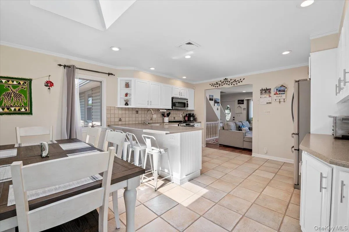 1882 Byrd Drive, Hempstead, NY, 4 Bedrooms Bedrooms, 7 Rooms Rooms,2 BathroomsBathrooms,Residential,For Rent,Byrd,0,1026116 1882 Byrd Drive, Hempstead, NY, 4 Bedrooms Bedrooms, 7 Rooms Rooms,2 BathroomsBathrooms,Residential,For Rent,Byrd,0,1026116
