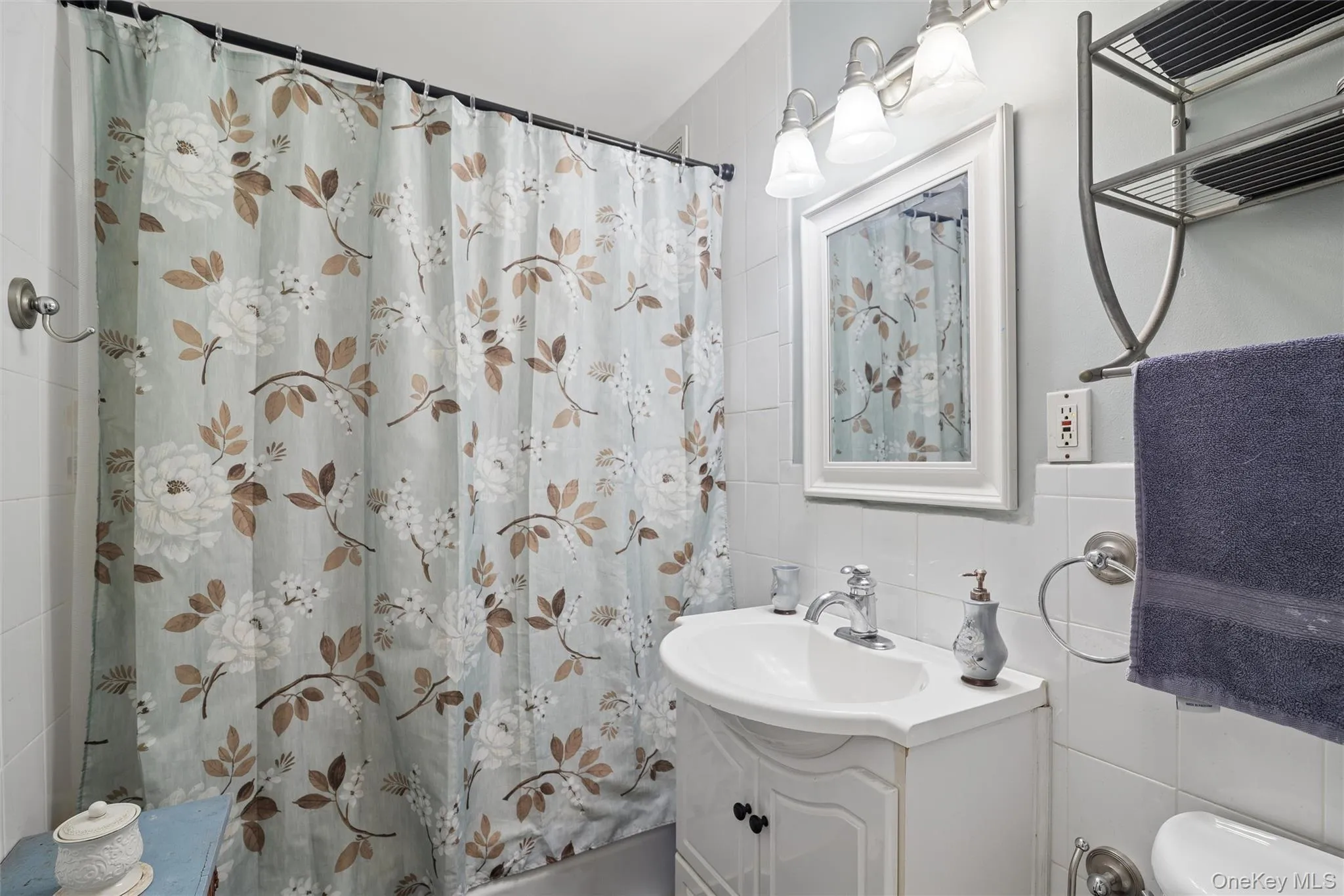 101 Clinton Avenue, North Hempstead, NY, 1 Bedroom Bedrooms, 4 Rooms Rooms,1 BathroomBathrooms,Residential,For Rent,Clinton,0,1026120 101 Clinton Avenue, North Hempstead, NY, 1 Bedroom Bedrooms, 4 Rooms Rooms,1 BathroomBathrooms,Residential,For Rent,Clinton,0,1026120