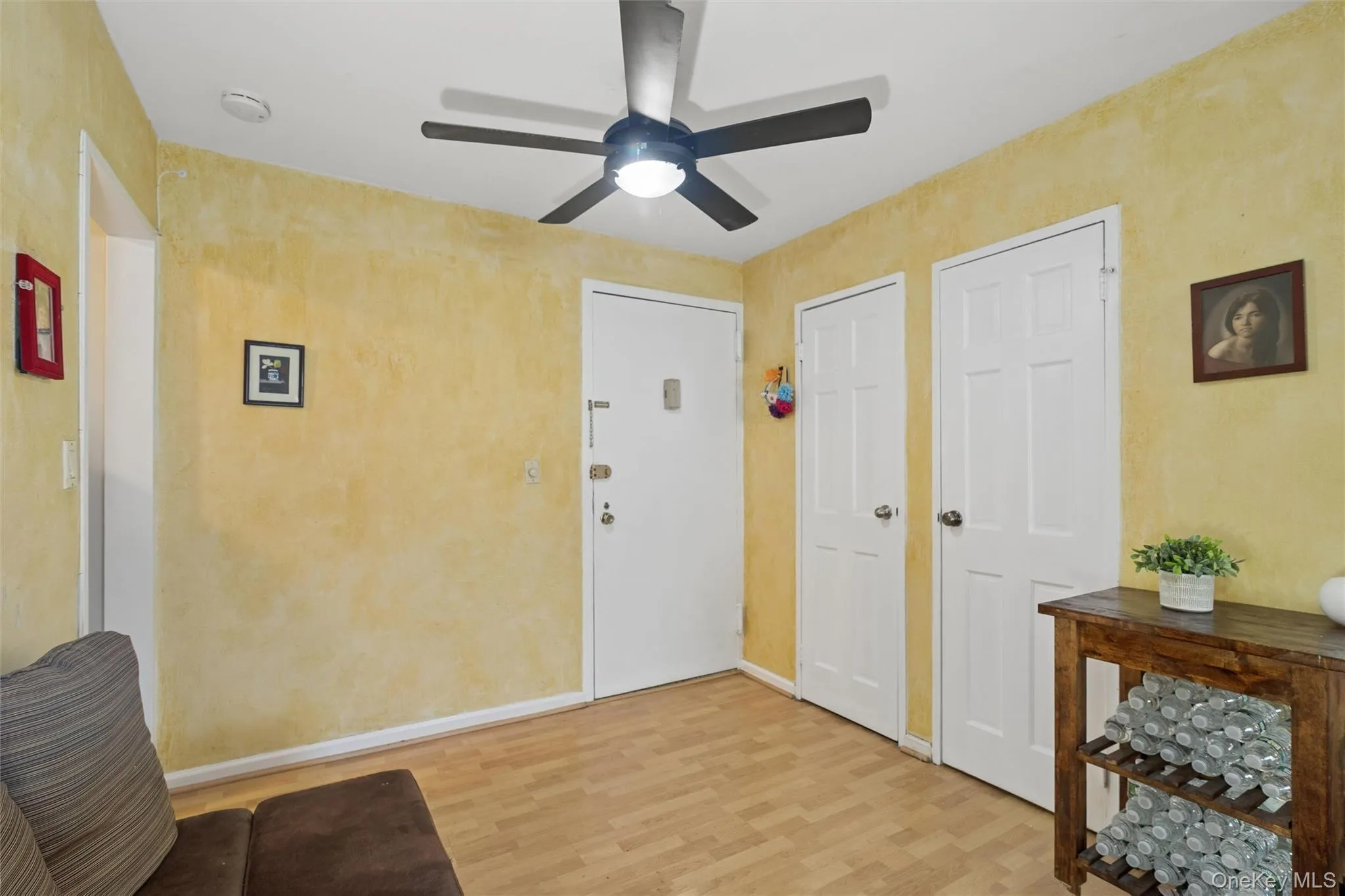 101 Clinton Avenue, North Hempstead, NY, 1 Bedroom Bedrooms, 4 Rooms Rooms,1 BathroomBathrooms,Residential,For Rent,Clinton,0,1026120 101 Clinton Avenue, North Hempstead, NY, 1 Bedroom Bedrooms, 4 Rooms Rooms,1 BathroomBathrooms,Residential,For Rent,Clinton,0,1026120
