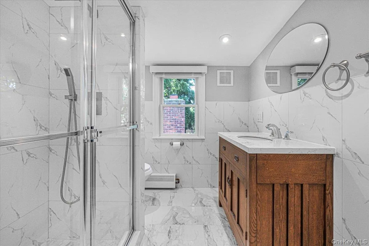 9 Tudor Road, Oyster Bay, NY, 4 Bedrooms Bedrooms, 8 Rooms Rooms,2 BathroomsBathrooms,Residential,For Rent,Tudor,0,1026121 9 Tudor Road, Oyster Bay, NY, 4 Bedrooms Bedrooms, 8 Rooms Rooms,2 BathroomsBathrooms,Residential,For Rent,Tudor,0,1026121