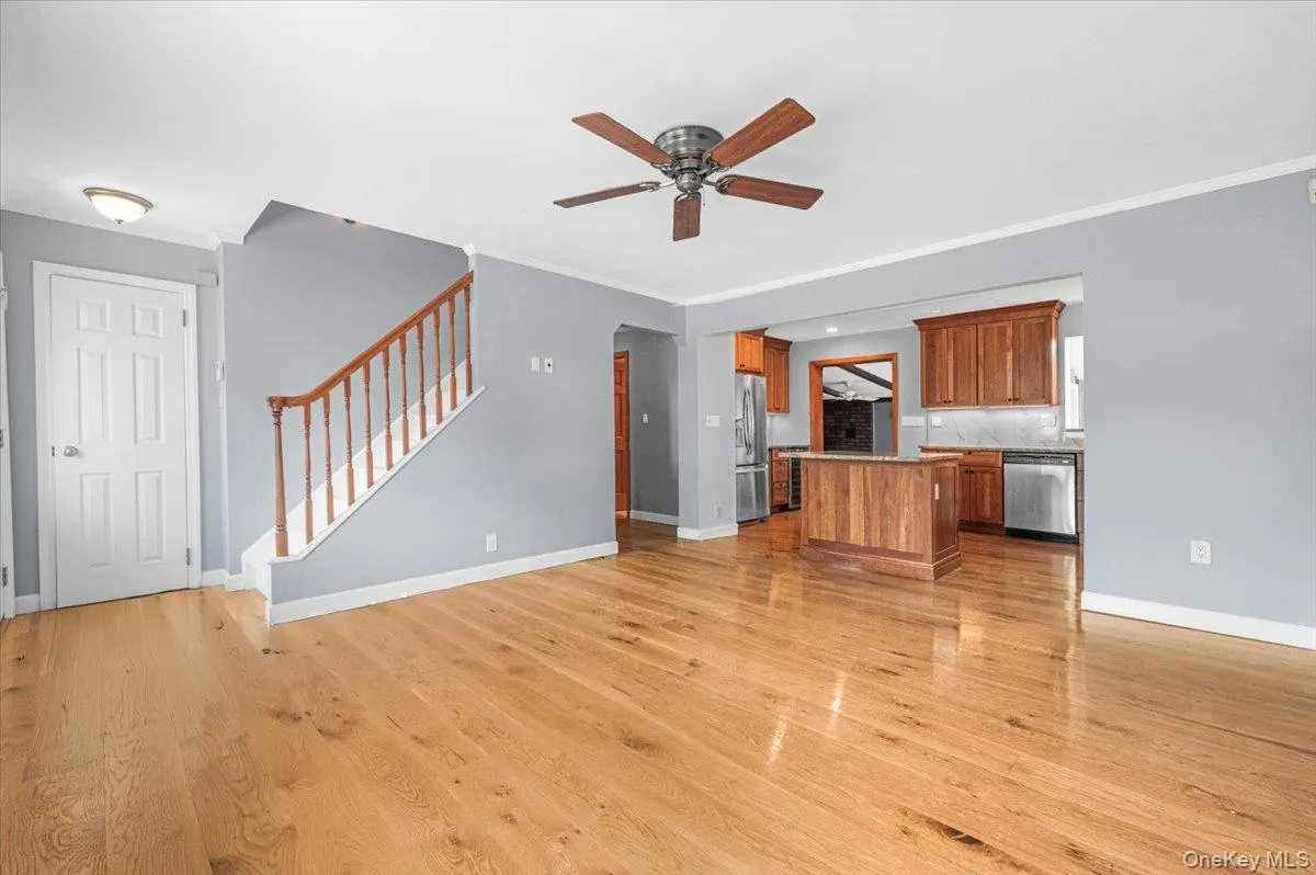 9 Tudor Road, Oyster Bay, NY, 4 Bedrooms Bedrooms, 8 Rooms Rooms,2 BathroomsBathrooms,Residential,For Rent,Tudor,0,1026121 9 Tudor Road, Oyster Bay, NY, 4 Bedrooms Bedrooms, 8 Rooms Rooms,2 BathroomsBathrooms,Residential,For Rent,Tudor,0,1026121
