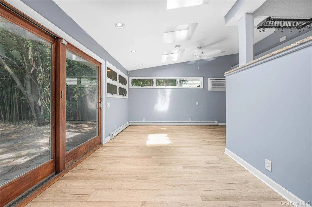 9 Tudor Road, Oyster Bay, NY, 4 Bedrooms Bedrooms, 8 Rooms Rooms,2 BathroomsBathrooms,Residential,For Rent,Tudor,0,1026121 9 Tudor Road, Oyster Bay, NY, 4 Bedrooms Bedrooms, 8 Rooms Rooms,2 BathroomsBathrooms,Residential,For Rent,Tudor,0,1026121