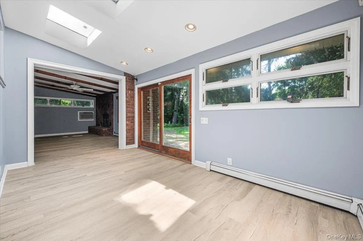 9 Tudor Road, Oyster Bay, NY, 4 Bedrooms Bedrooms, 8 Rooms Rooms,2 BathroomsBathrooms,Residential,For Rent,Tudor,0,1026121 9 Tudor Road, Oyster Bay, NY, 4 Bedrooms Bedrooms, 8 Rooms Rooms,2 BathroomsBathrooms,Residential,For Rent,Tudor,0,1026121