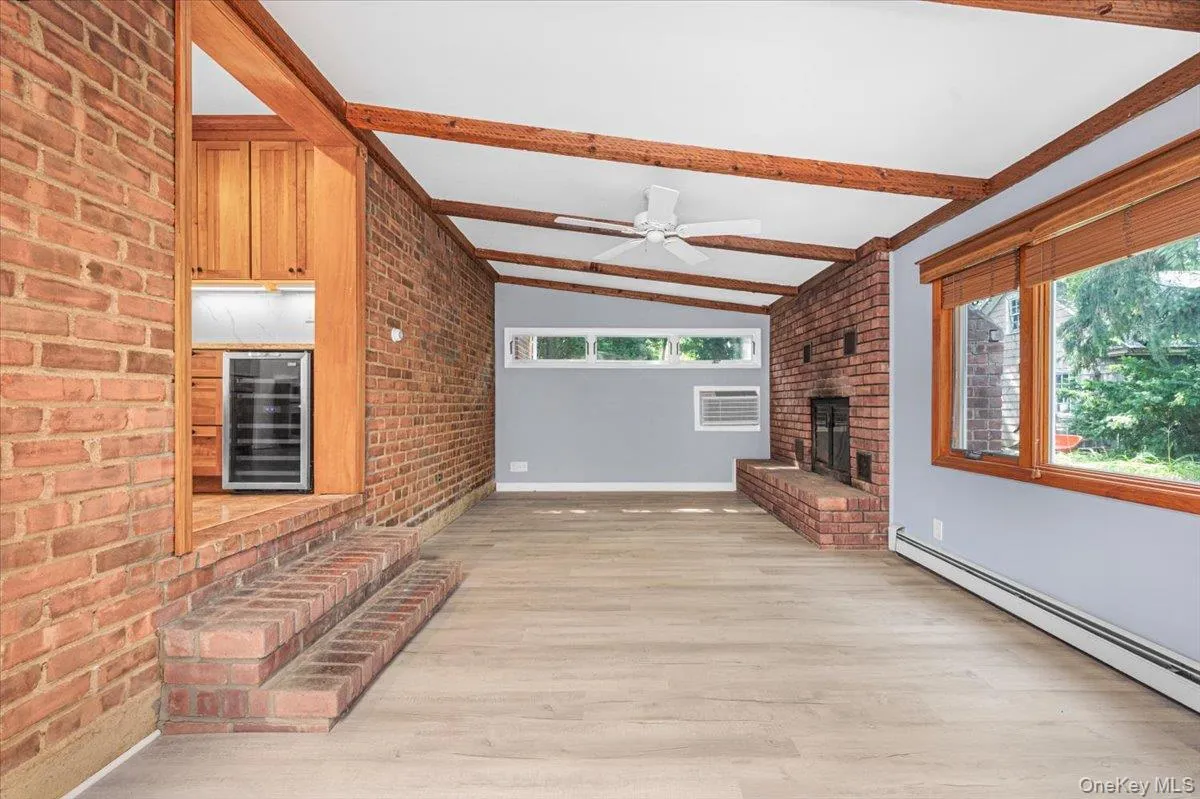 9 Tudor Road, Oyster Bay, NY, 4 Bedrooms Bedrooms, 8 Rooms Rooms,2 BathroomsBathrooms,Residential,For Rent,Tudor,0,1026121 9 Tudor Road, Oyster Bay, NY, 4 Bedrooms Bedrooms, 8 Rooms Rooms,2 BathroomsBathrooms,Residential,For Rent,Tudor,0,1026121