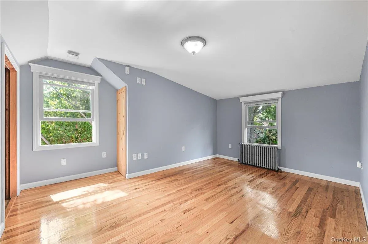 9 Tudor Road, Oyster Bay, NY, 4 Bedrooms Bedrooms, 8 Rooms Rooms,2 BathroomsBathrooms,Residential,For Rent,Tudor,0,1026121 9 Tudor Road, Oyster Bay, NY, 4 Bedrooms Bedrooms, 8 Rooms Rooms,2 BathroomsBathrooms,Residential,For Rent,Tudor,0,1026121