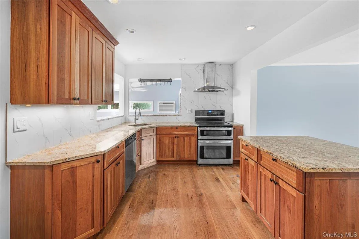 9 Tudor Road, Oyster Bay, NY, 4 Bedrooms Bedrooms, 8 Rooms Rooms,2 BathroomsBathrooms,Residential,For Rent,Tudor,0,1026121 9 Tudor Road, Oyster Bay, NY, 4 Bedrooms Bedrooms, 8 Rooms Rooms,2 BathroomsBathrooms,Residential,For Rent,Tudor,0,1026121