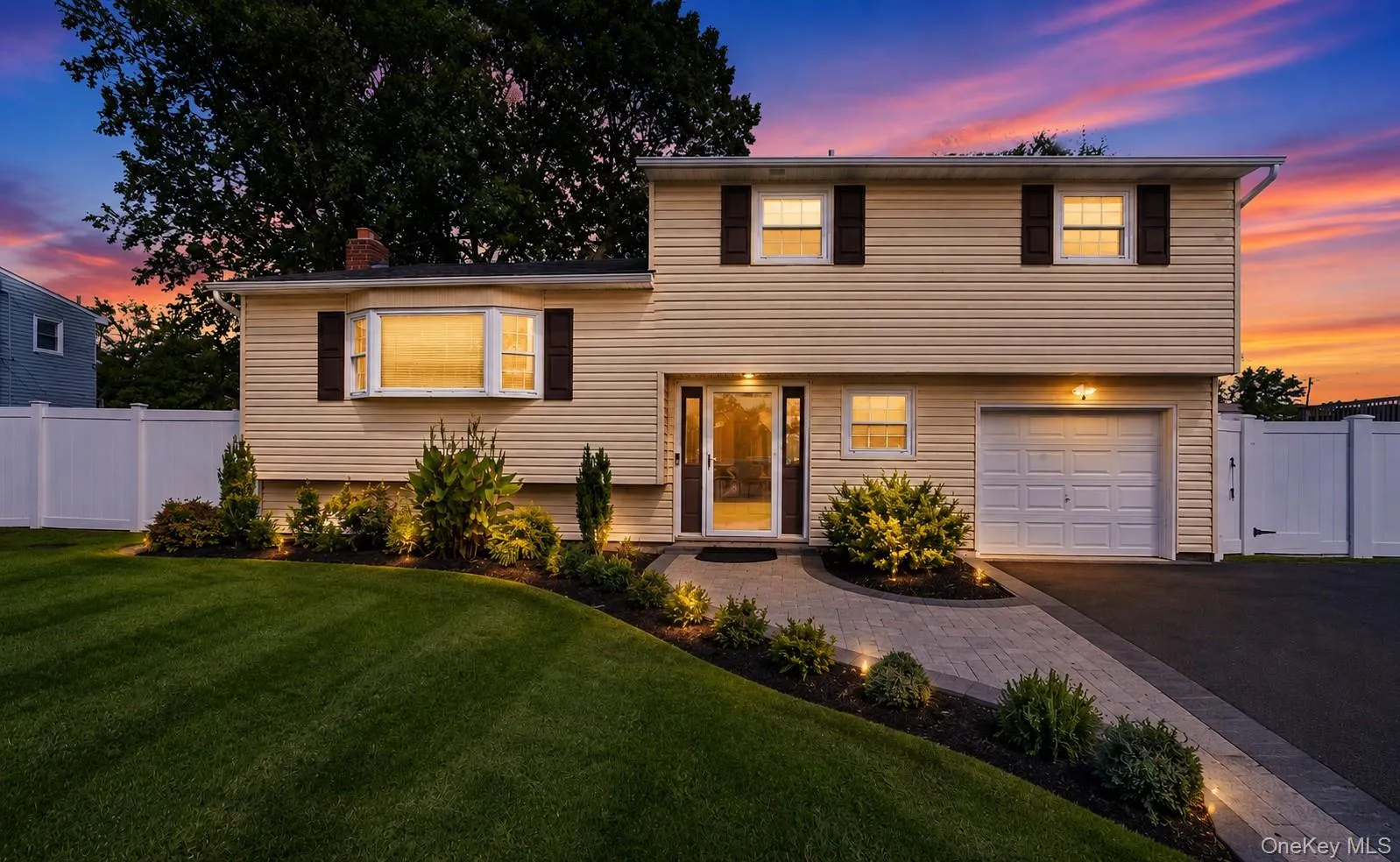 37 Holiday Park Drive, Brookhaven, NY, 4 Bedrooms Bedrooms, 9 Rooms Rooms,1 BathroomBathrooms,Residential,For Rent,Holiday Park,0,1026136 37 Holiday Park Drive, Brookhaven, NY, 4 Bedrooms Bedrooms, 9 Rooms Rooms,1 BathroomBathrooms,Residential,For Rent,Holiday Park,0,1026136